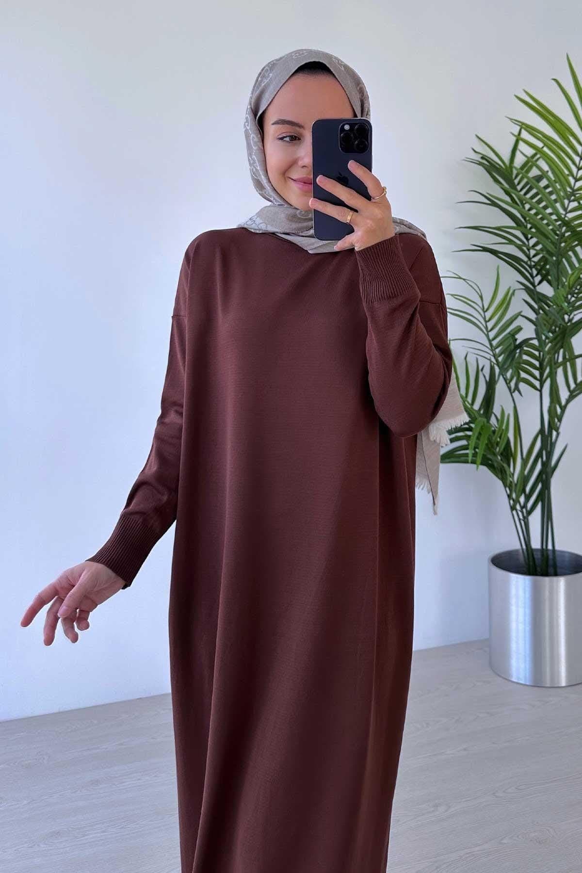 Brown Mercerized Knitwear Maxi Dress - Modest and Stylish Full-Length Dress for Casual and Evening Wear, Perfect for All Seasons,(KH-1885)