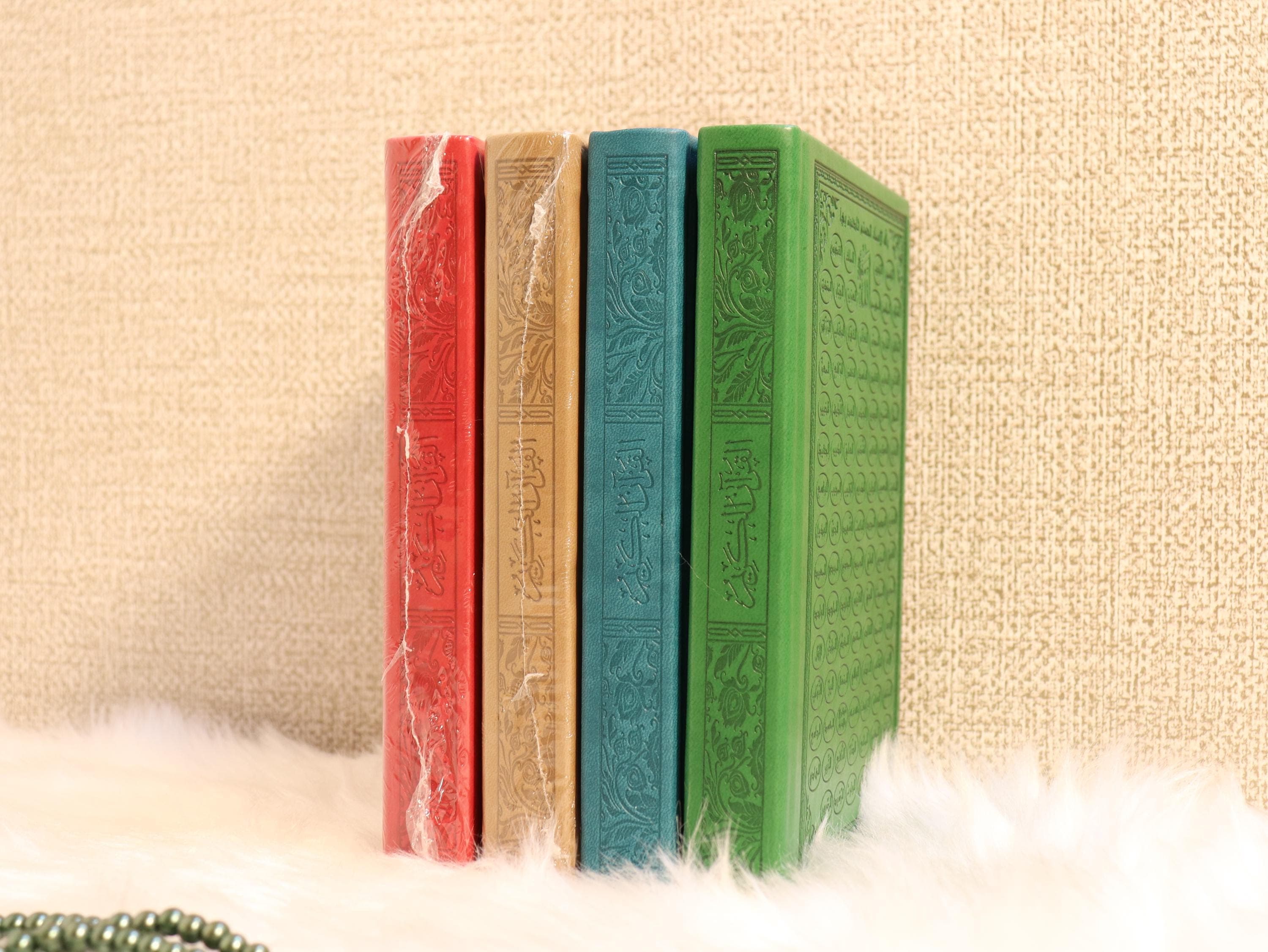 Rainbow Quran: Colored Pages, Thermo Leather Cover, Islamic Gift (20x14 Cm), Ramadan, Eid - image 4