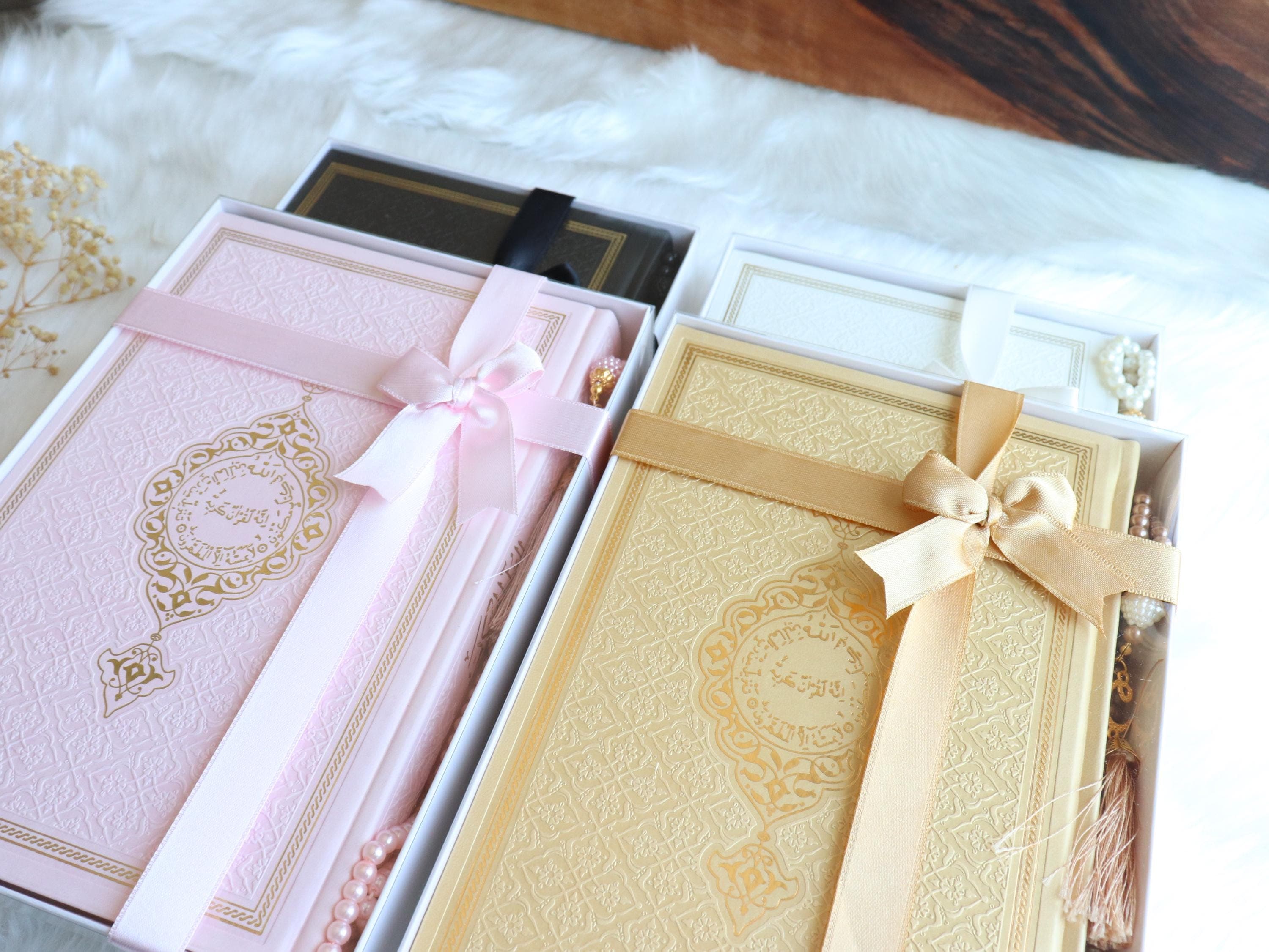 Thermo Leather Arabic Quran Gift Set, Pearl Tasbih, QR Code - Pink & Gold, Green, White, Ramadan, Eid - image 4