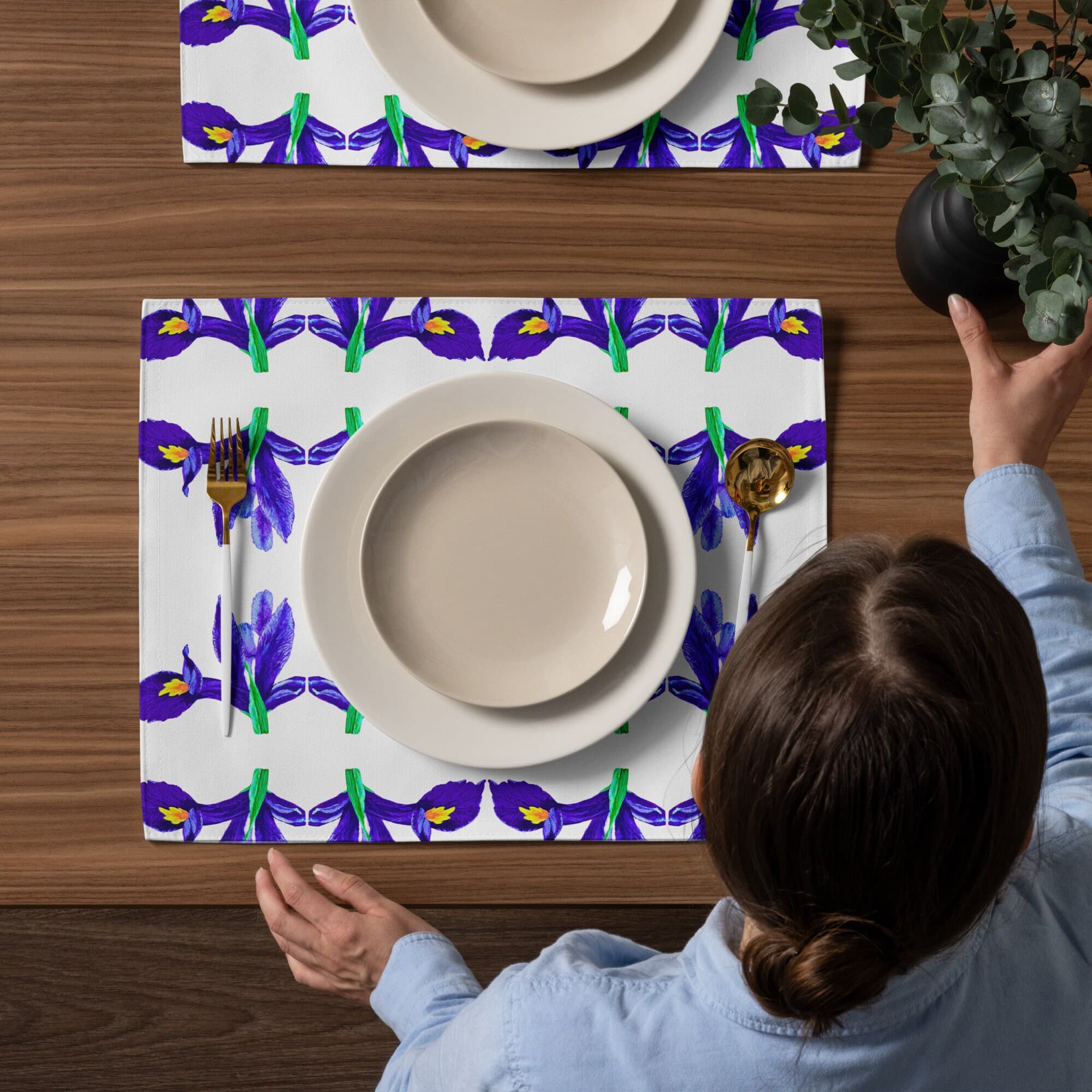 Iris Flower Placemat Set of 4, Perfect for Weddings or Family Dinners, Activity Placemats, Water Resistant