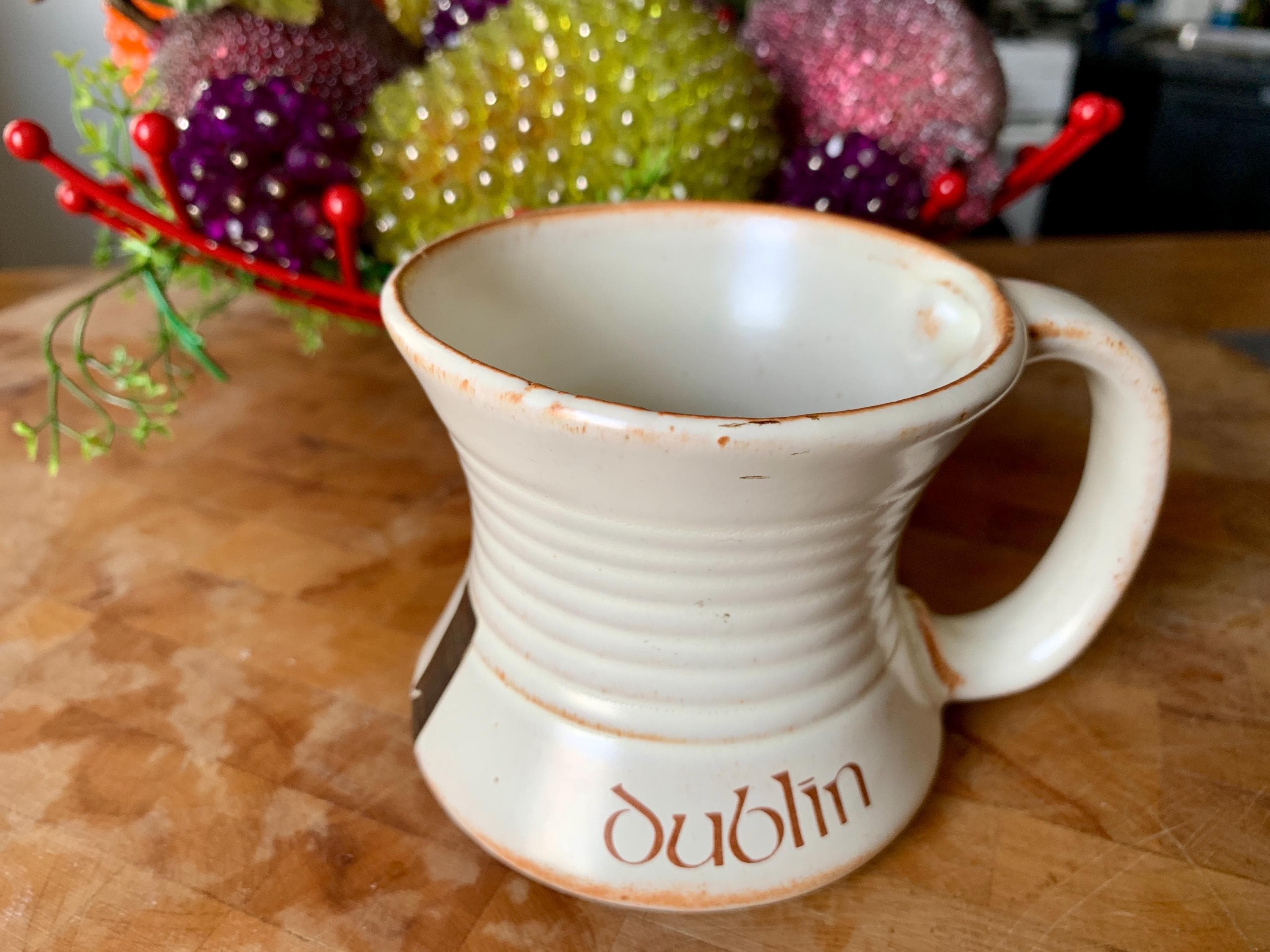 Unused Vintage 8 fl oz Labelled IRISH COUNTRY POTTERY “Dublin” Rustic, Traditional Handcrafted Speckled Pottery Mug Made in Shannon, Ireland - image 3