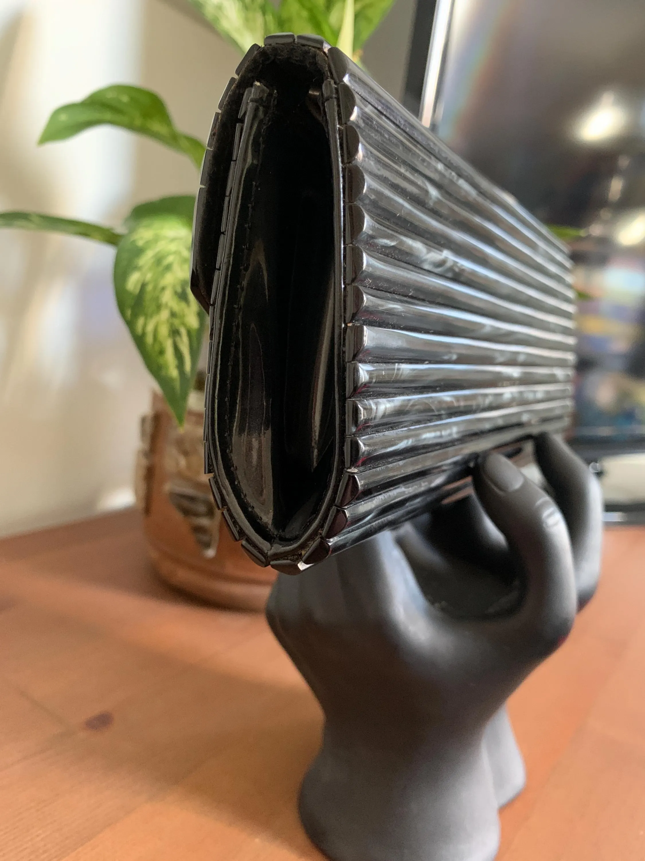 Mid-Century 4 1/2”x8” Black Swirl Lucite Hard Shell Rectangular Purse w/22” Detachable Silver Tone Chain Strap for Shoulder/Cross-Body Use - image 5