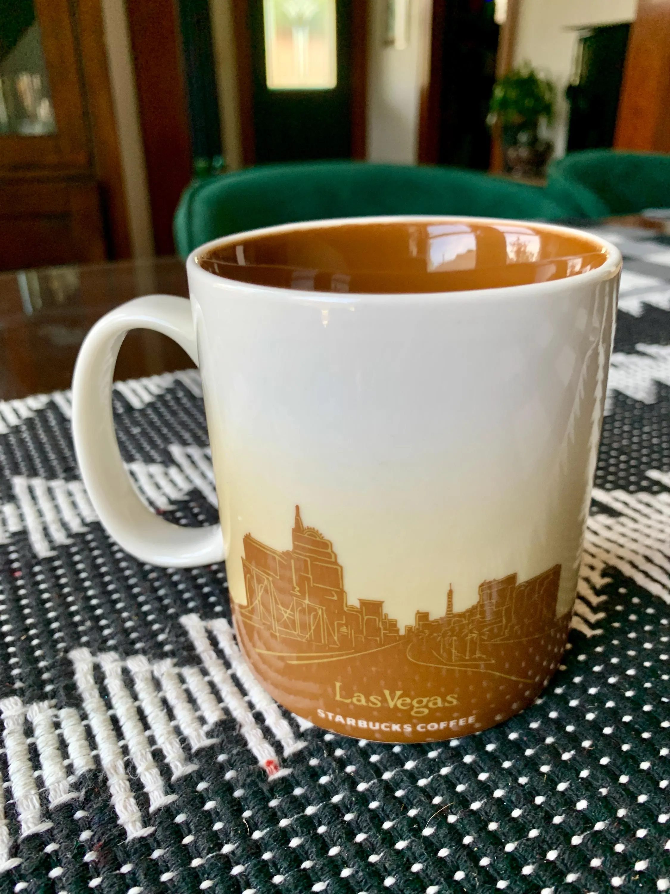 Unused, Oversized 16 floz STARBUCKS “LAS VEGAS” Discontinued/Retired Cream & Brown Ceramic Coffee Mug; Collectible Global Icon Series - image 3