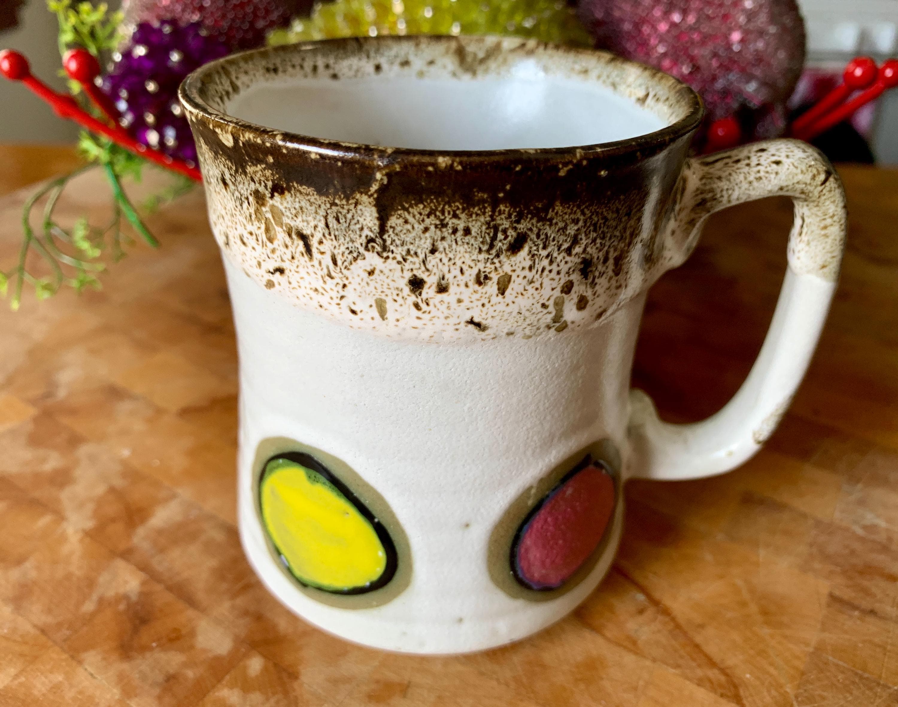 Unused MCM 11.5 floz LEGO JAPAN Hand-Painted Drip Glaze Stoneware Coffee Mug w/Vibrant Geometric Concentric Design; Vintage Kitchenware - image 4