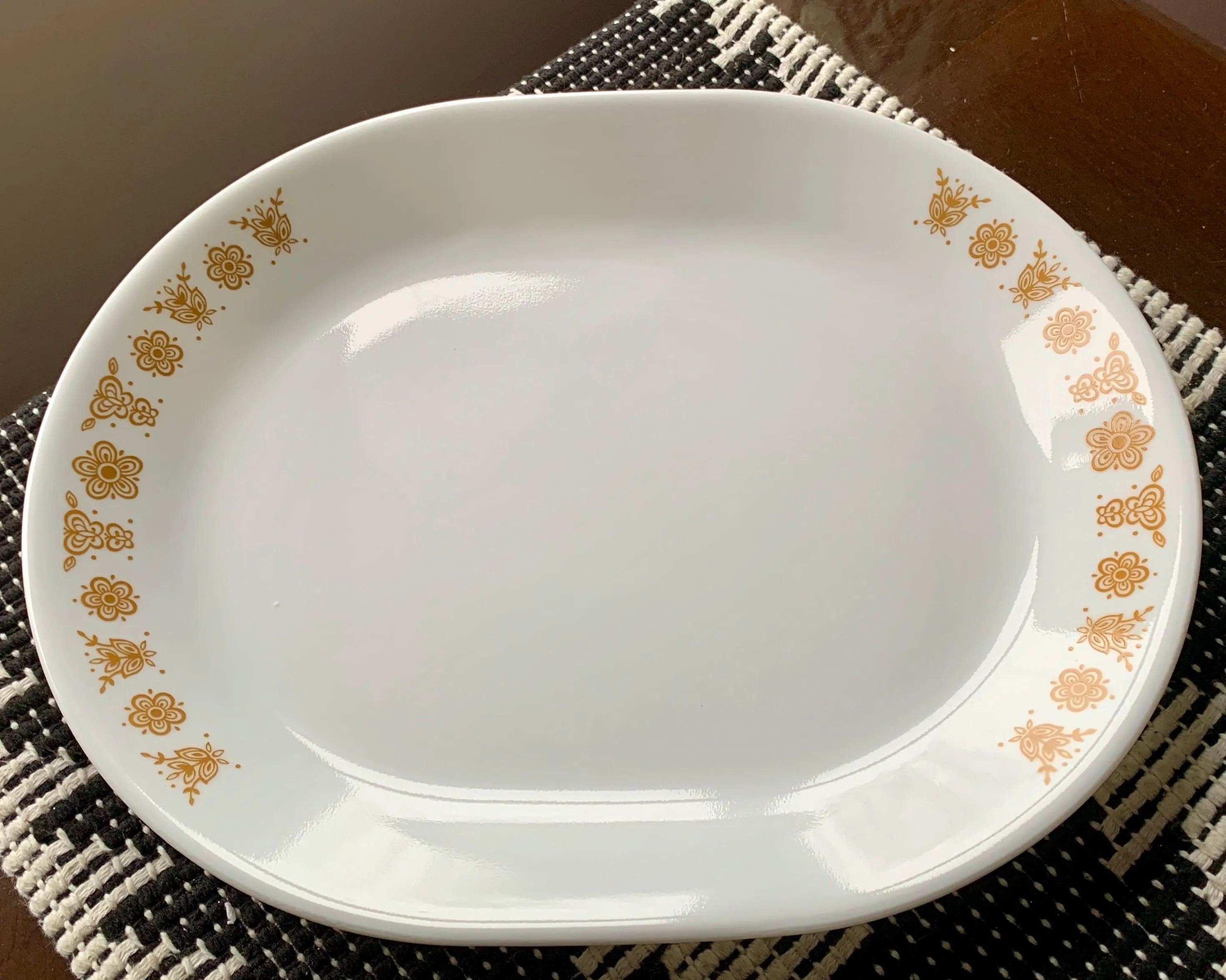Unused Vintage Discont’d 12 1/4“x10 1/8“ Butterfly Gold Rustic Corelle Vitrelle Oval Serving Platter/Tray by CORNING Crafted in USA c.1970s - image 5