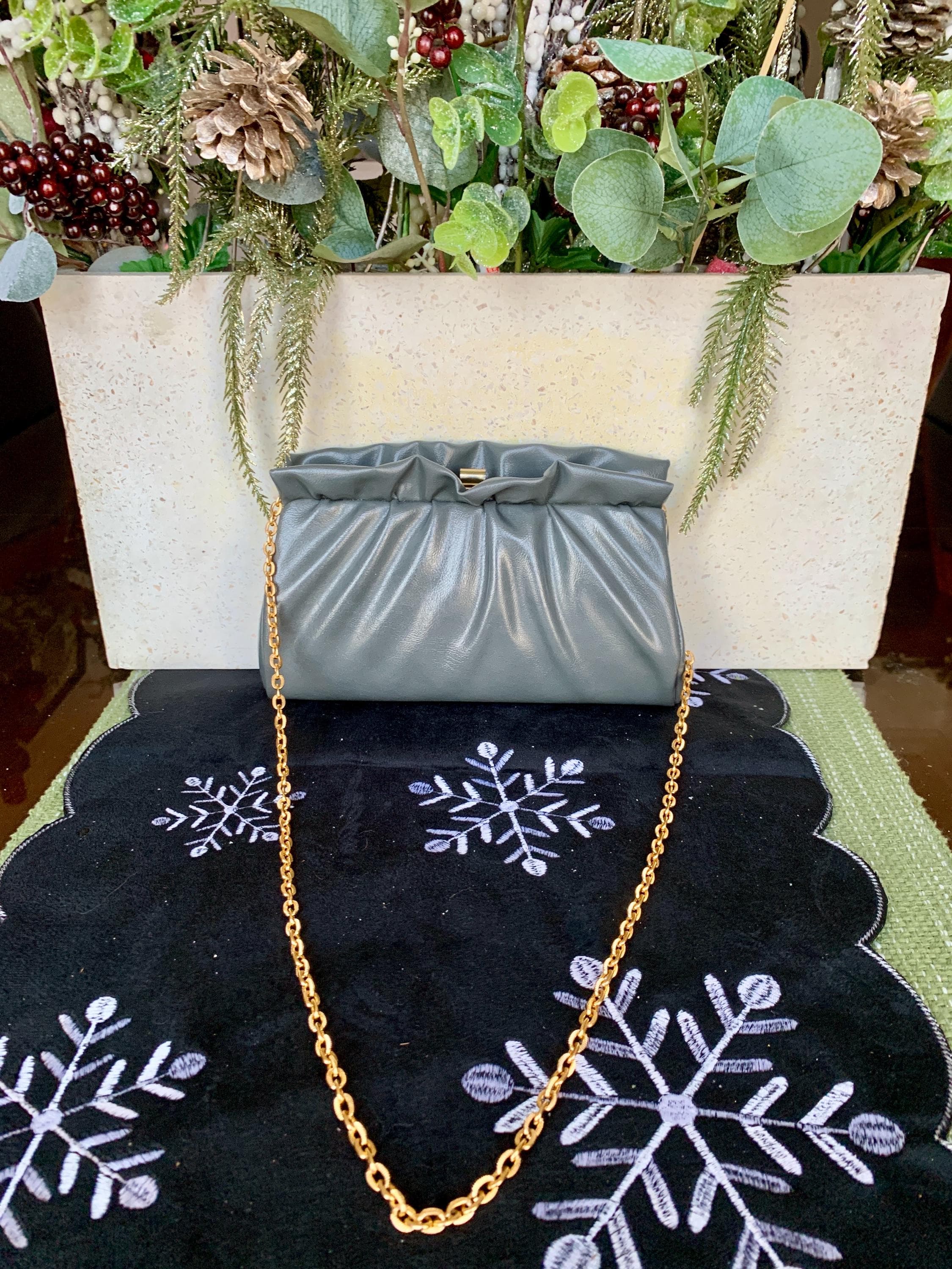 Unused Vintage 6“x 9 1/4” Grey Pebbled/Textured (Faux)Leather? Ruched Structured Clutch/Shoulder Bag w/Gold Frame, Clasp & 16.5” Chain Strap