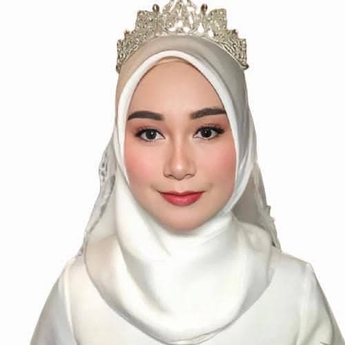 Off-White Shimmering Bridal Hijab, White Square Curve Veil for Nikah, Engagement - image 3