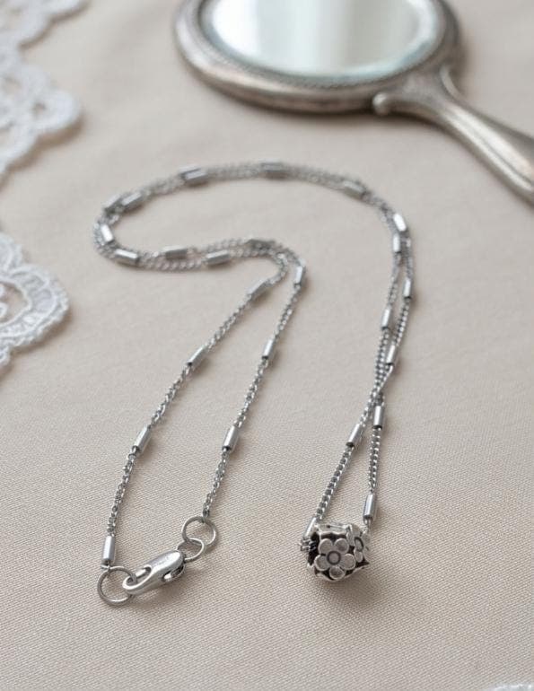 Elegant Stainless Chain, Flower Beads Necklace, Dainty Minimal Pendant, Delicate Floral Jewelry - image 4