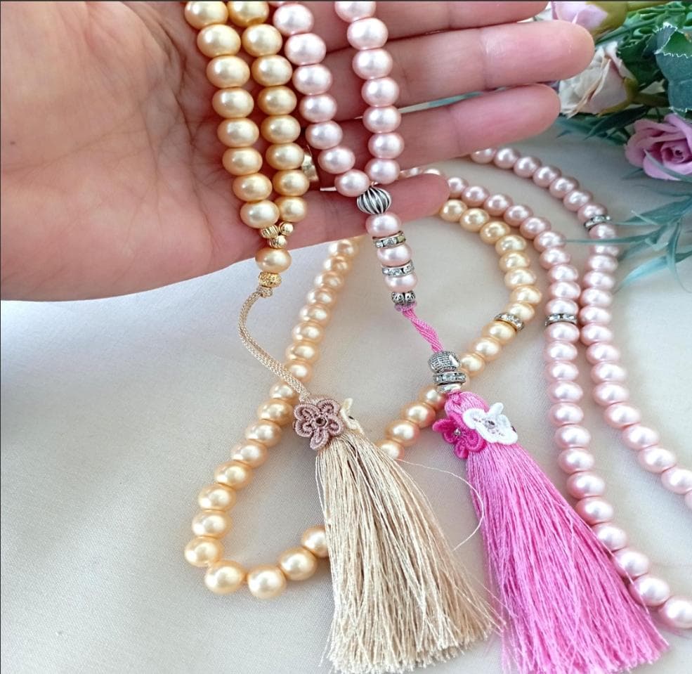 Handmade Glass Pearl Tasbeeh: Ecru & Pink Prayer Beads with Tassels - image 3