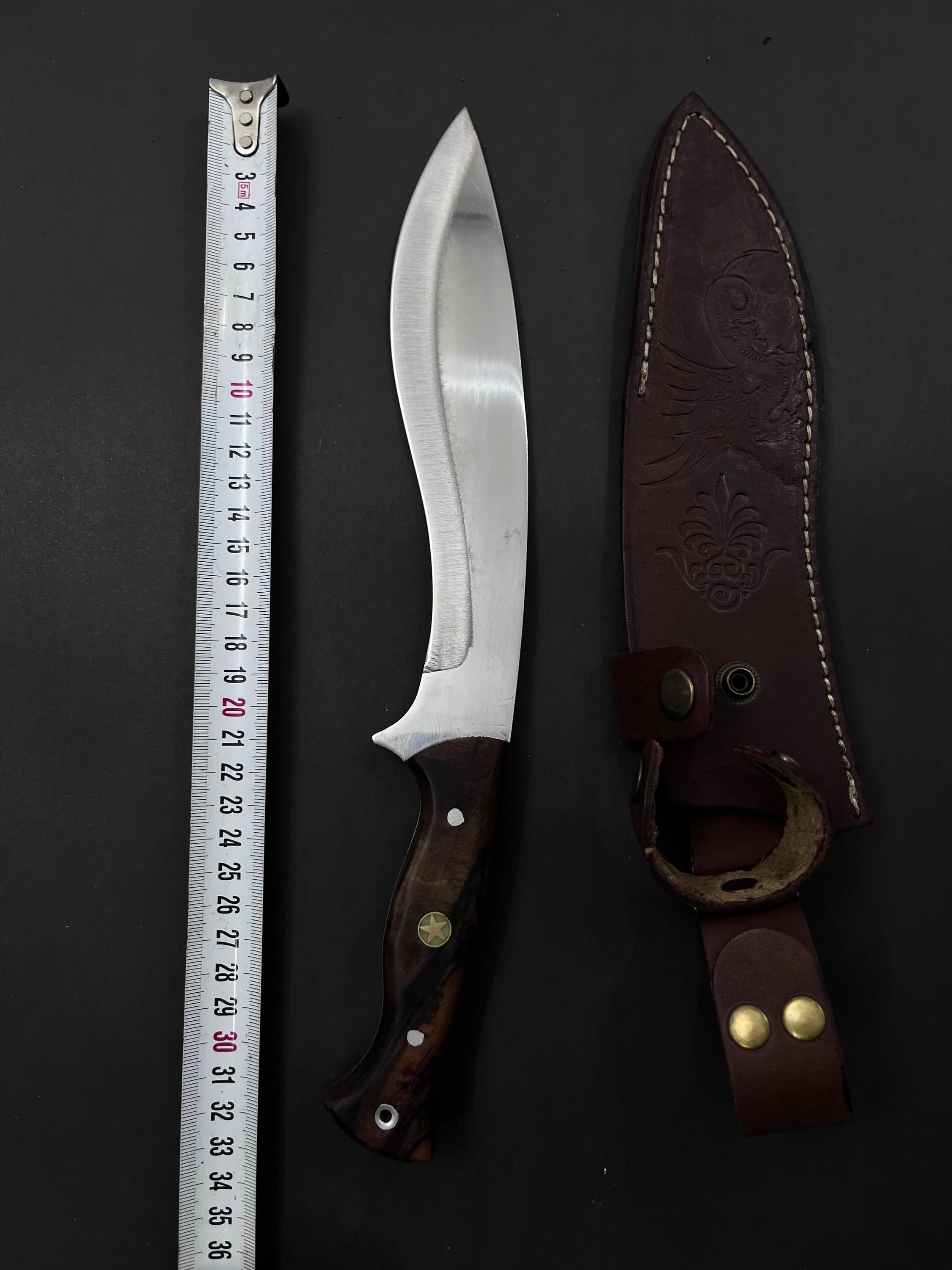 Handmade Kukri Knife: 13.3" Full Tang 4116 Steel Blade, Walnut Handle, Leather Sheath - image 5