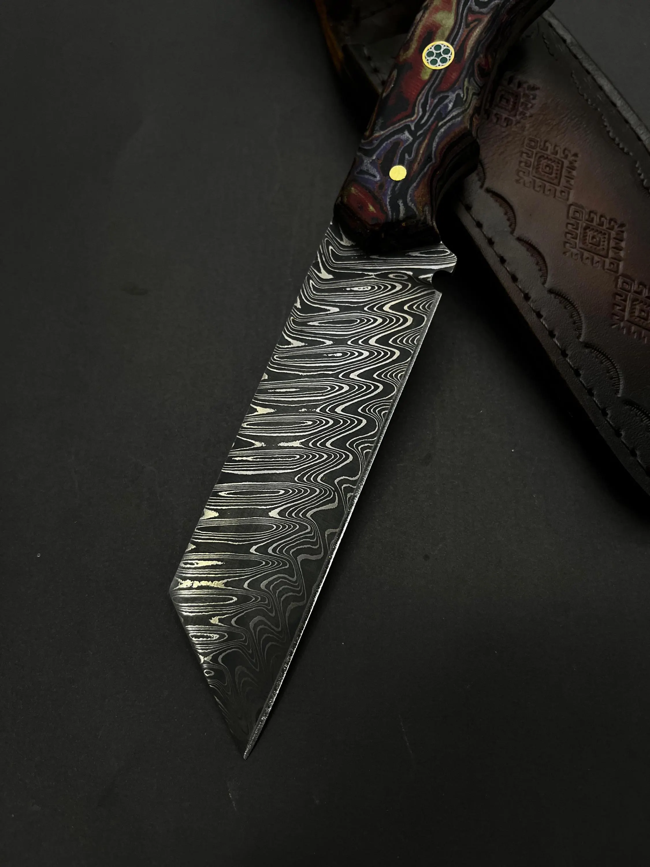 9" Damascus Steel Knife: Handmade Outdoor Knife with Leather Sheath - image 3