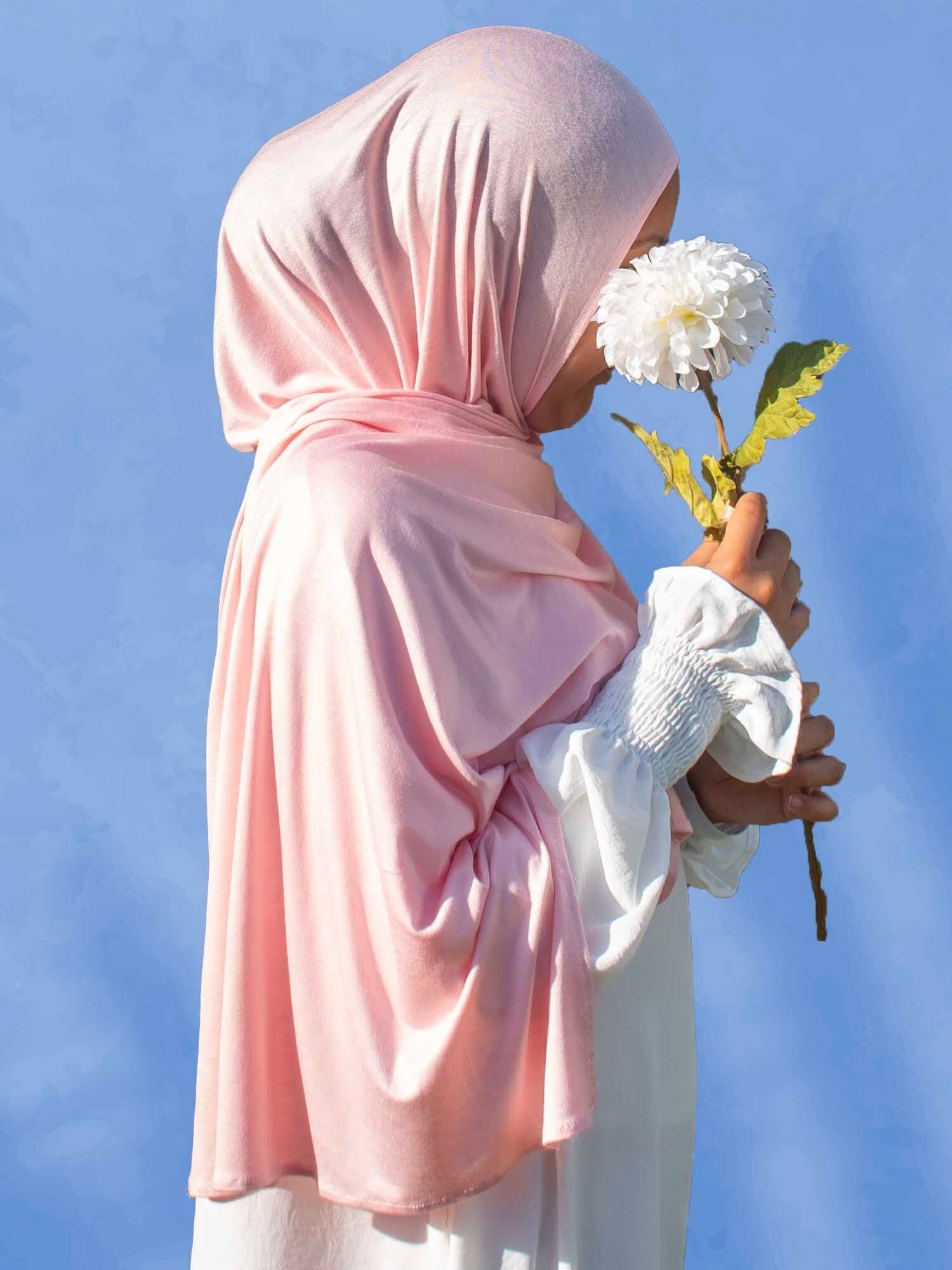 Girls' Jersey Hijab: Soft Peach-Pink, Comfortable Fit