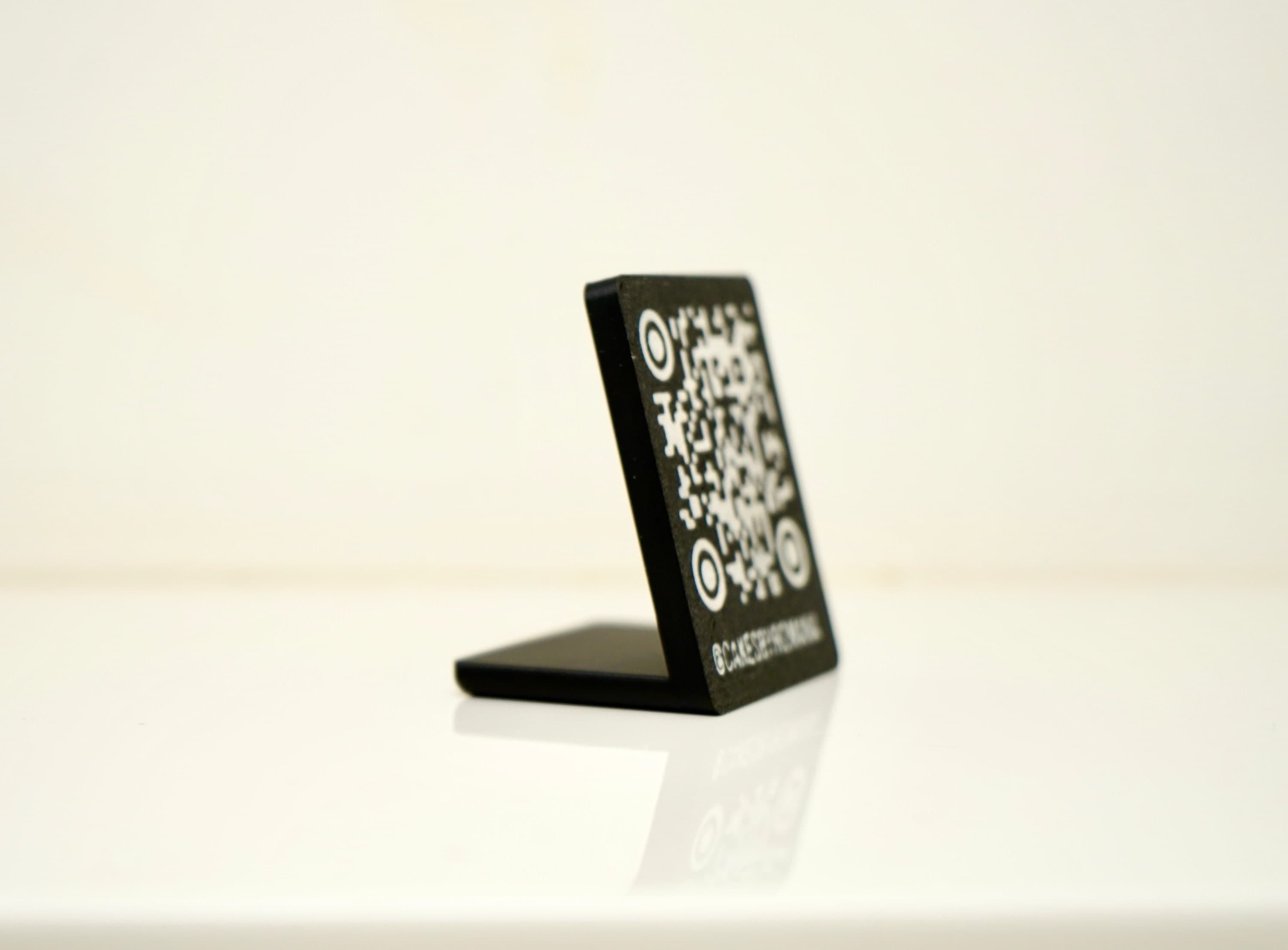 Custom QR Code Stand - Elegant Display for Your Business - image 3