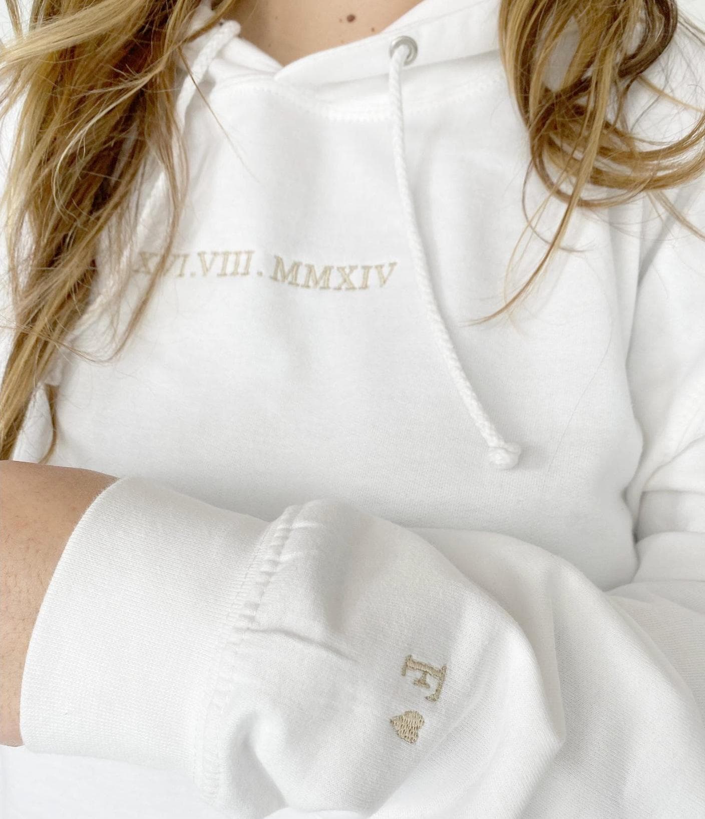 Personalisiertes gesticktes Pärchenpullover ,bestickt mit römischen Zahlen, Jahrestag,Hochzeitstag,Geburtstag - image 5