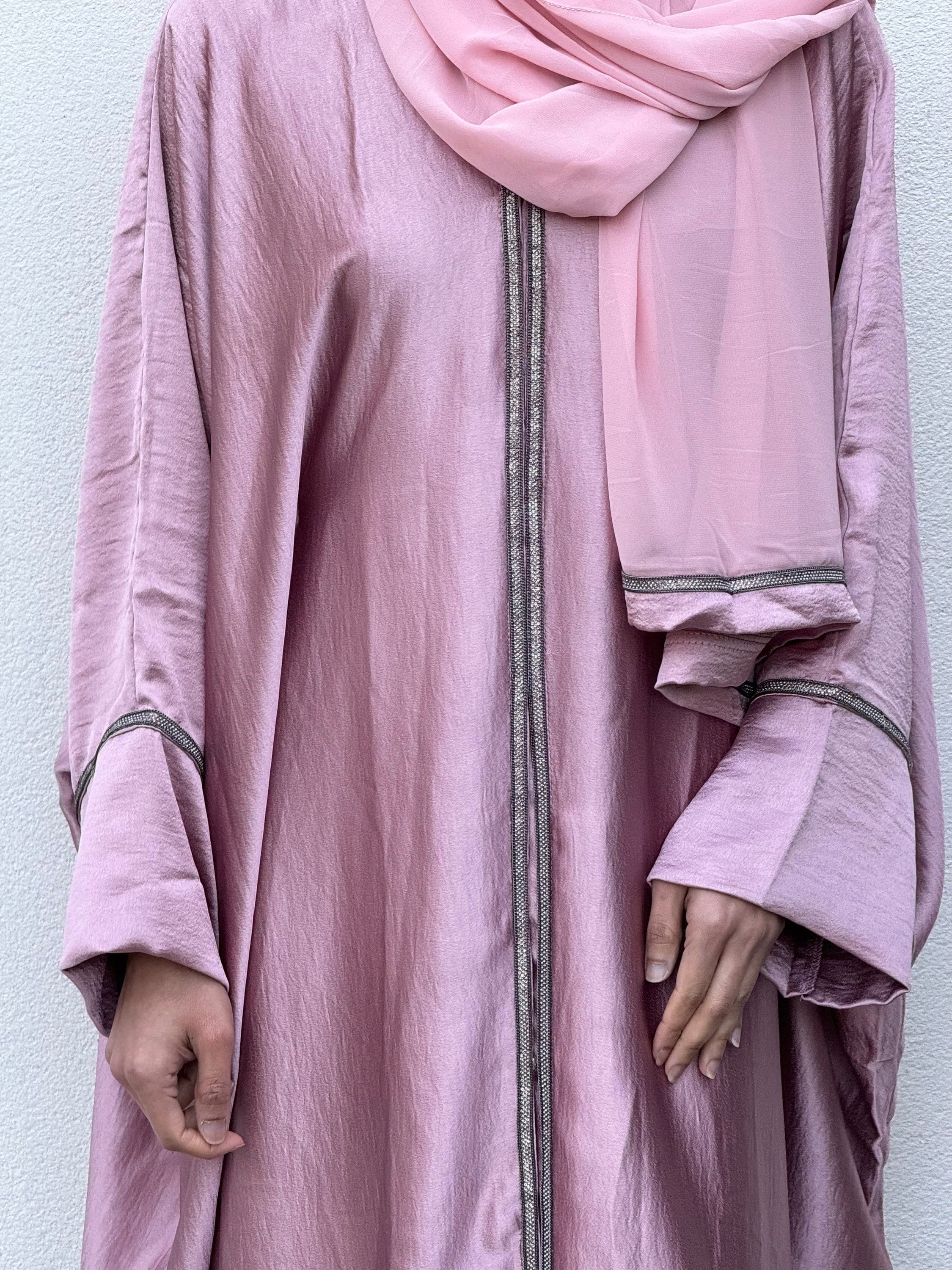 Elegant Haya Oversized Butterfly Abaya: Complete Set with Inner Belt and Scarf in Maroon, Navy, or Pink - image 3