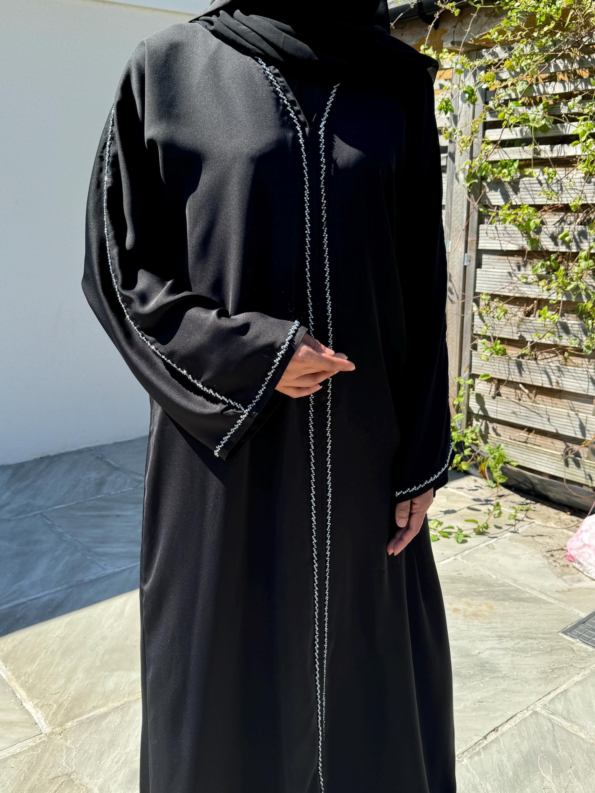 Elegant Naura Open Abaya - Handwork Open Abaya with buttons- Jilbub-black abaya-elegant abaya - image 4