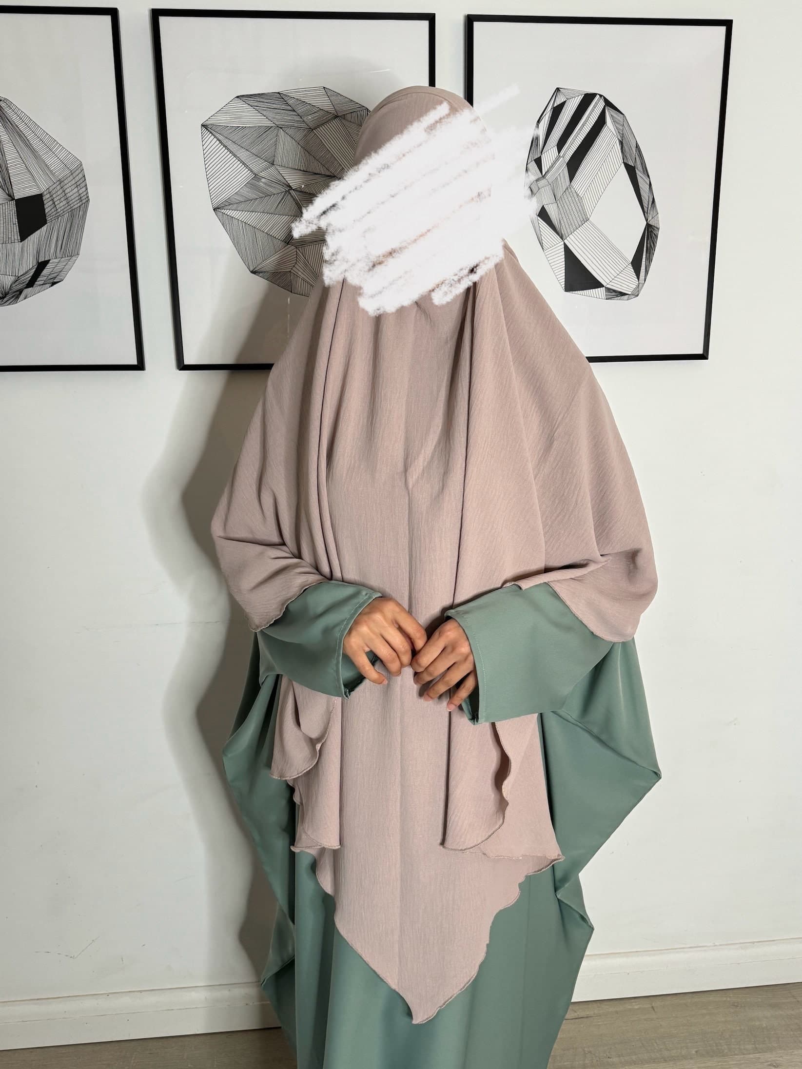 premium Quality Arabian Khimar plus Niqab 2 in 1 wide long Khimar, luxury Crepe Khimar Niqab for hot weather - image 2