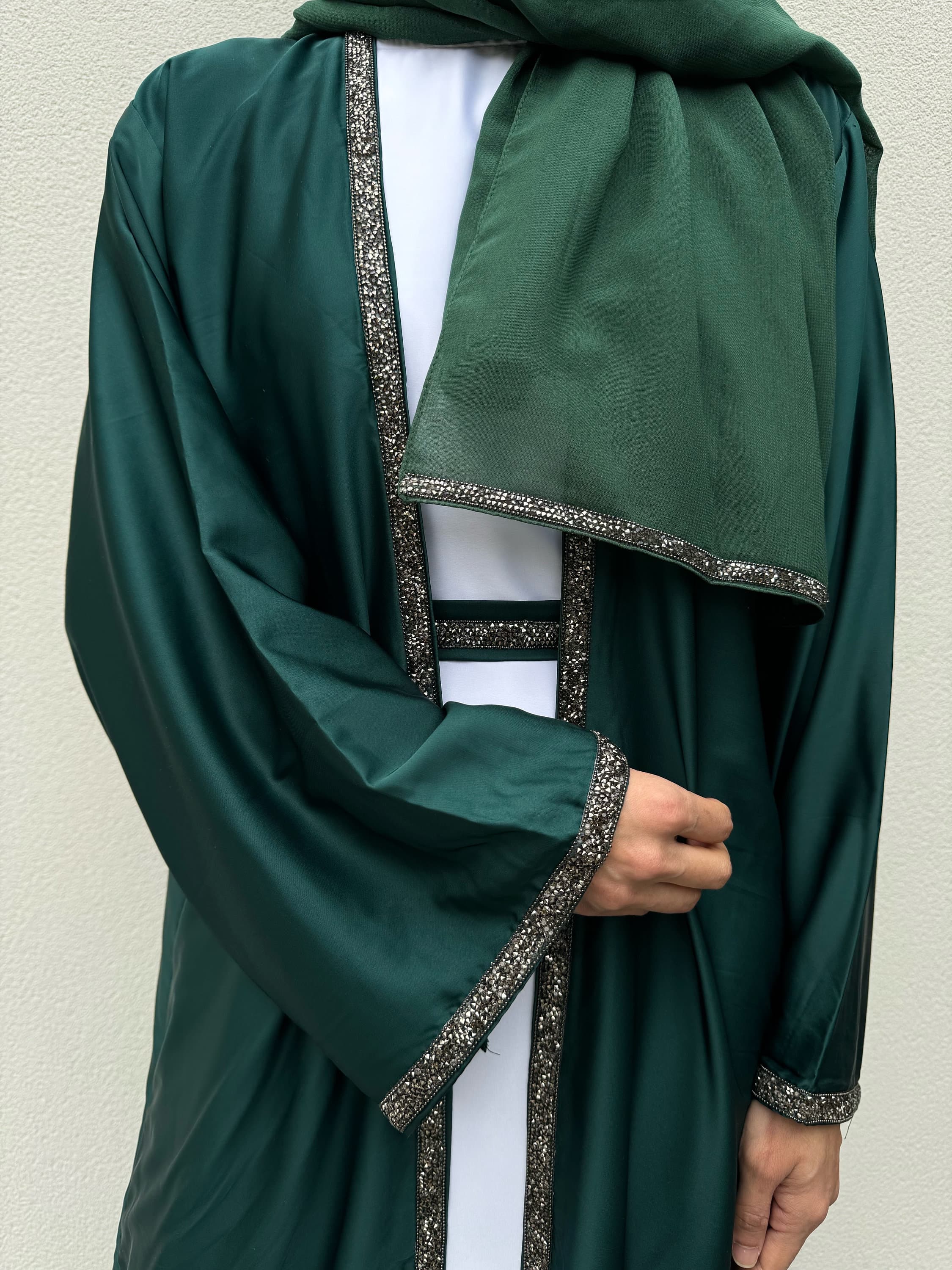 Julia Luxury Satin Silk 4-Piece Abaya Set | Elegant Emerald Green | Modest Fashion for Parties, Weddings, Special Occasions, and Eid Outfits
