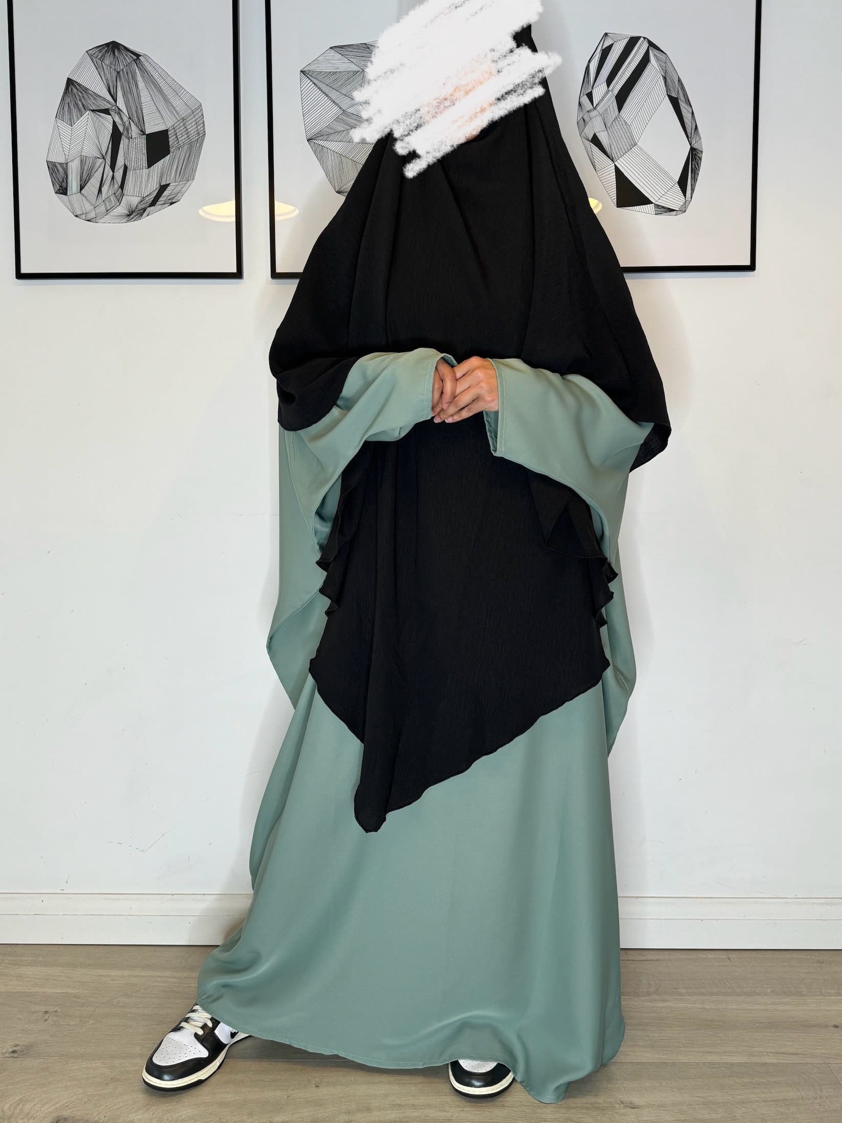 premium Quality Arabian Khimar plus Niqab 2 in 1 wide long Khimar, luxury Crepe Khimar Niqab for hot weather - image 5