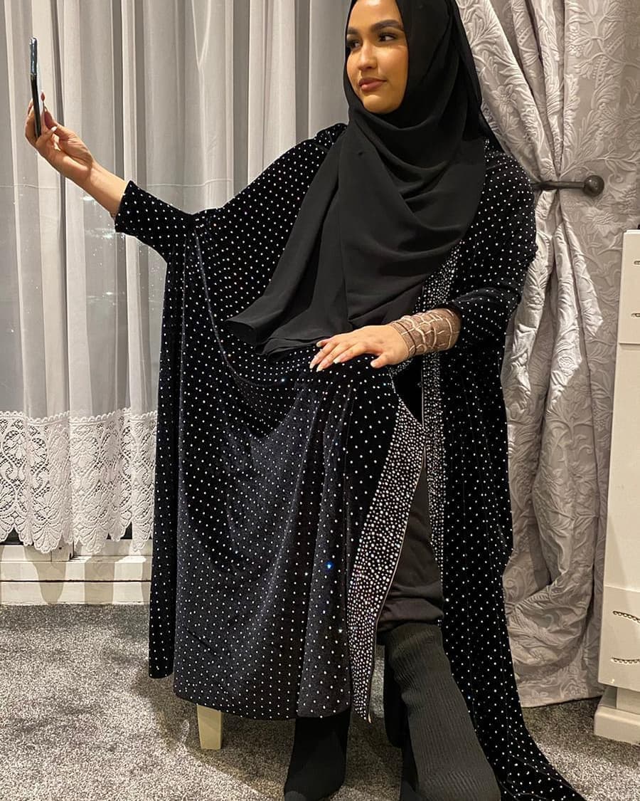 Black Velvet Cape Farasha Butterfly Abaya with Exquisite Arabian Gemstone Embellishments Throughout - Elegant Islamic Fashion - image 3