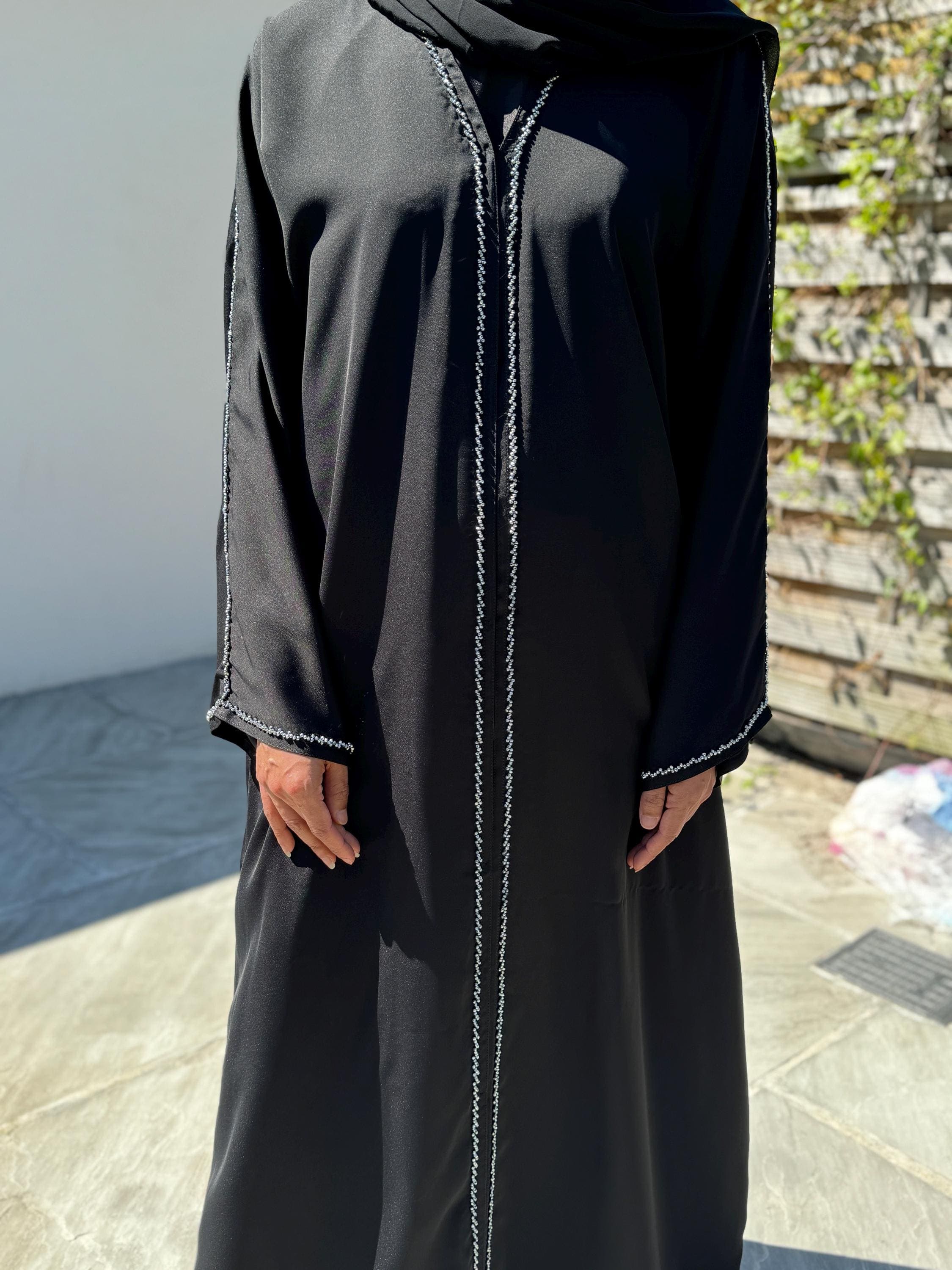 Elegant Naura Open Abaya - Handwork Open Abaya with buttons- Jilbub-black abaya-elegant abaya - image 5