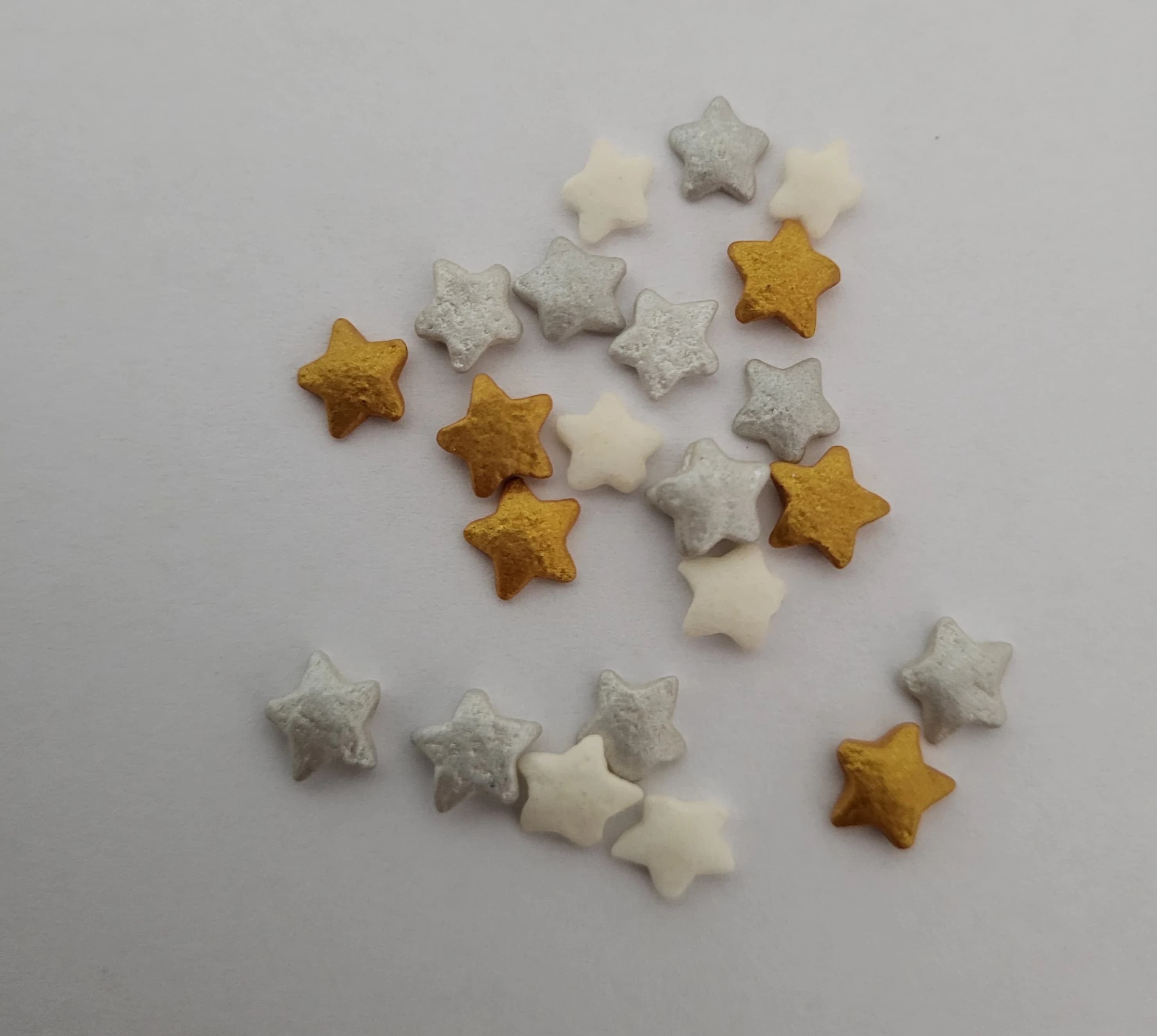 Metallic Star Cake Sprinkles: Silver, Gold, White - Vegan, Halal, Gluten-Free - image 4