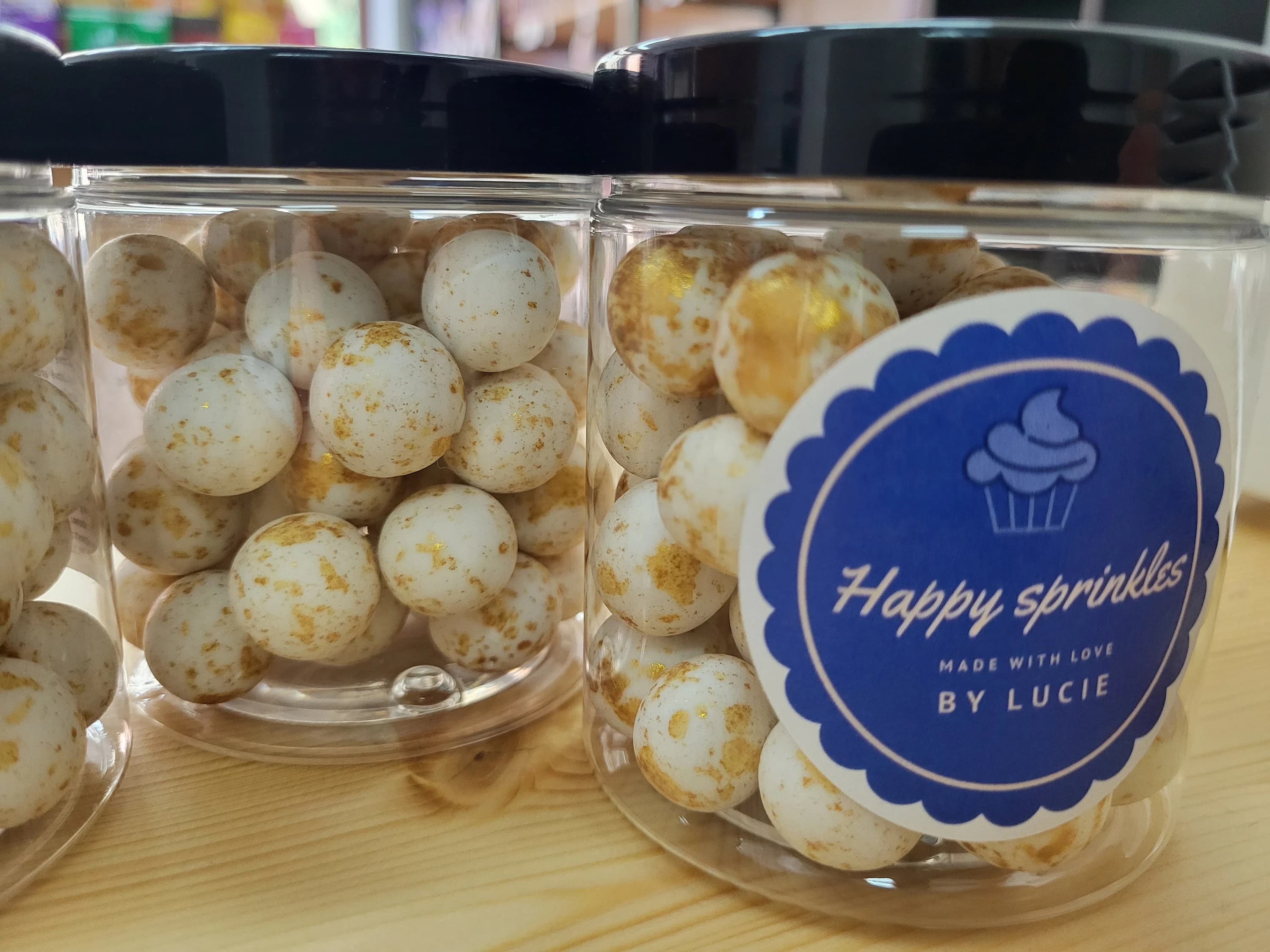 Gold White Chocolate Crispy Balls - 15mm Large Choco Sprinkles - Luxury Cake Toppers for Wedding, Birthday, Anniversary - 130g - image 4