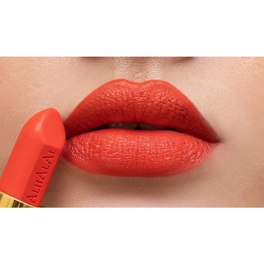 Halal Matte Velvet Lipstick – Long-Lasting, Vegan & Cruelty-Free  (SAMREEN)