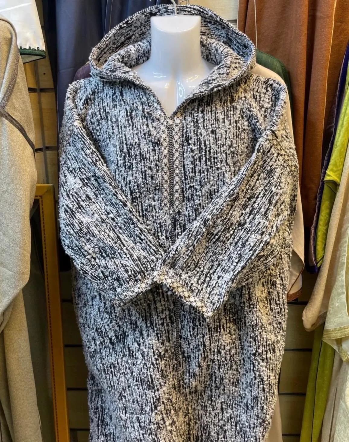 Handwoven Wool Jelaba with Hood | Traditional Moroccan Berber Winter Thobe | Unisex Thick Texture Djellaba | Ethnic Tassel Robe
