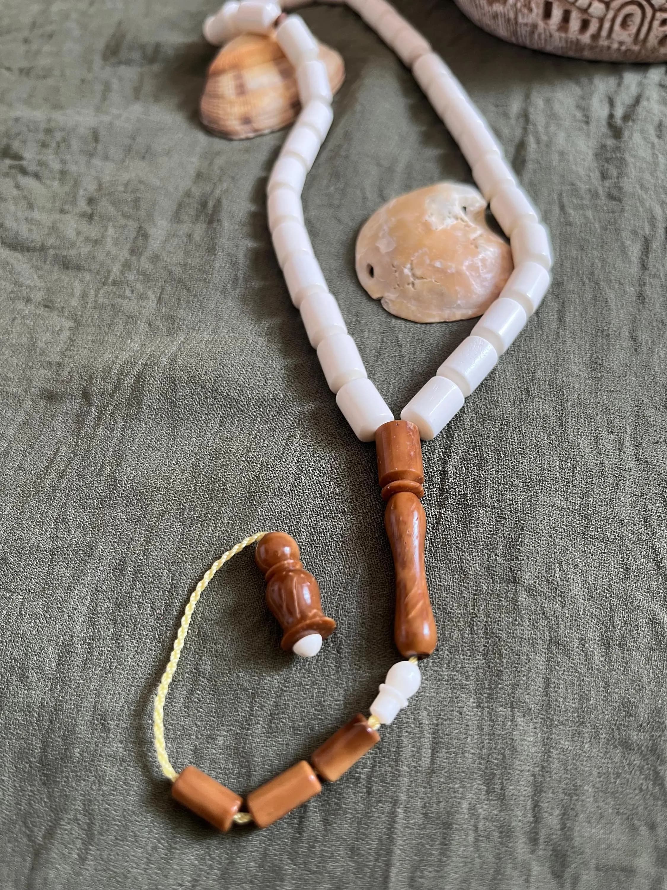 Handcrafted Camel Bone & Kuka Wood Misbaha – 33-Bead Muslim Tasbih - image 4