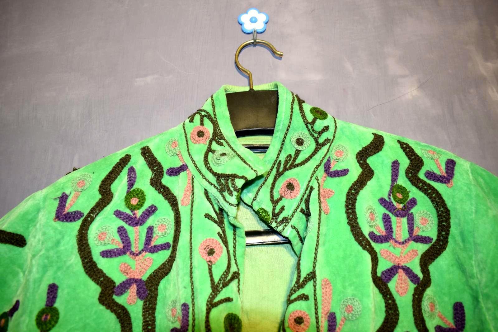 Suzani Embroidery Velvet Fabric Green Color Jacket Coat One Size Length 25 INCH - image 5