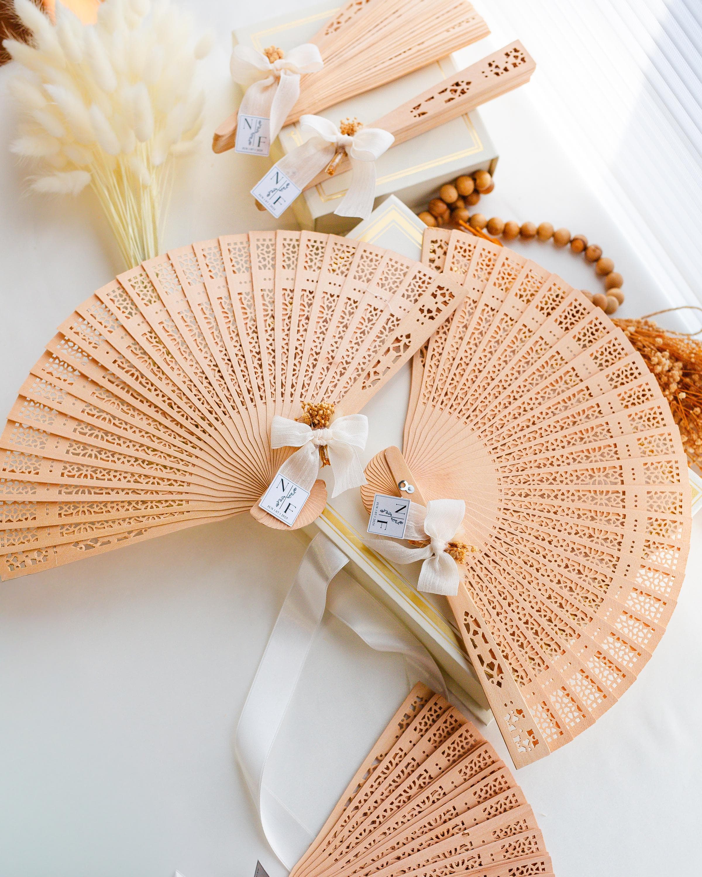 Personalized party favor sandalwood wooden fan
