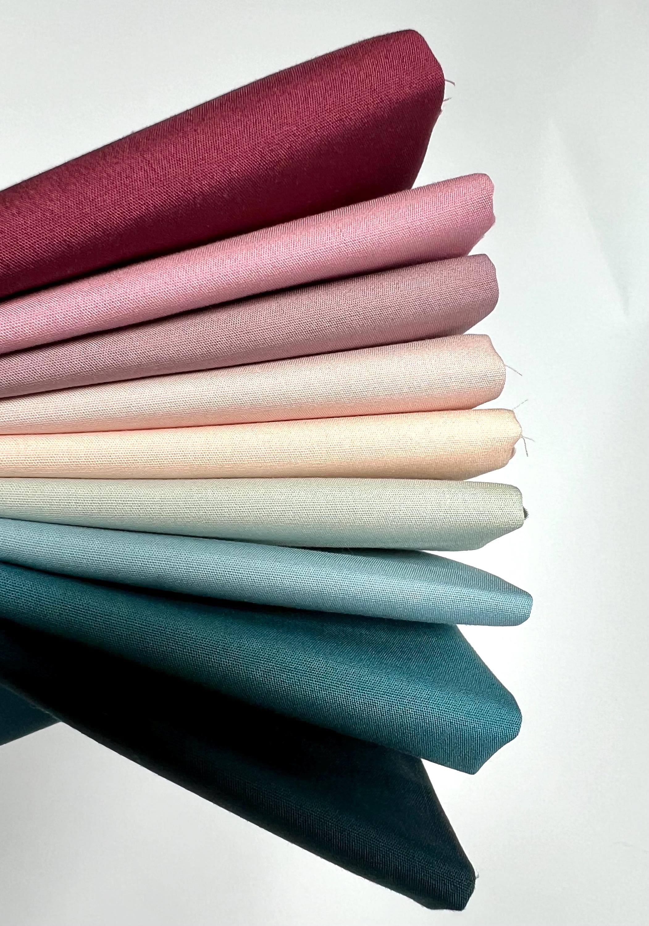 ELSA - Fat Quarter bundle, PURE Solids by Art Gallery Fabrics | 100% cotton, ombre fabric