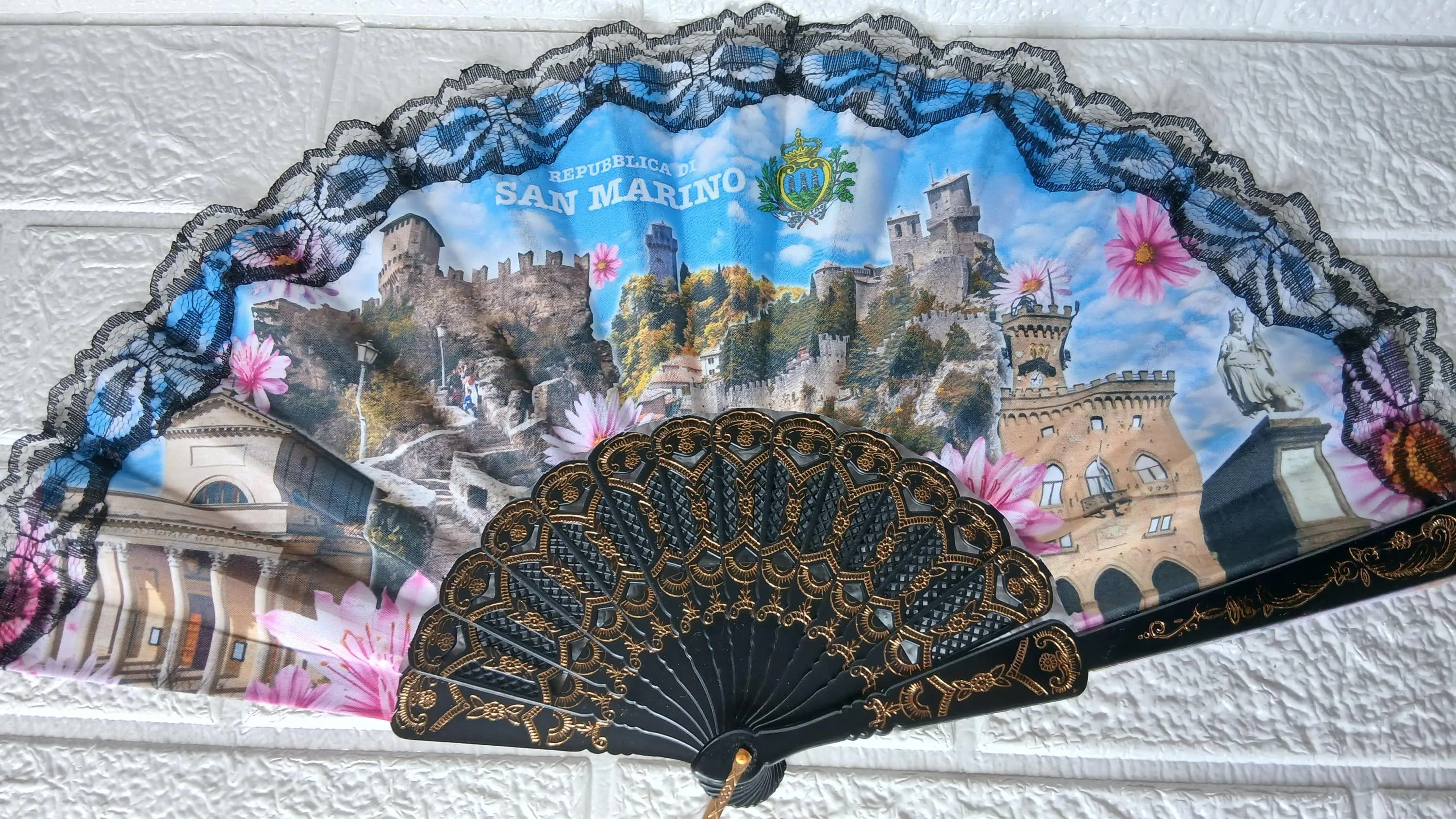 Vintage San Marino Folding Fan with Black Lace Trim, Romantic Travel Souvenir - image 2