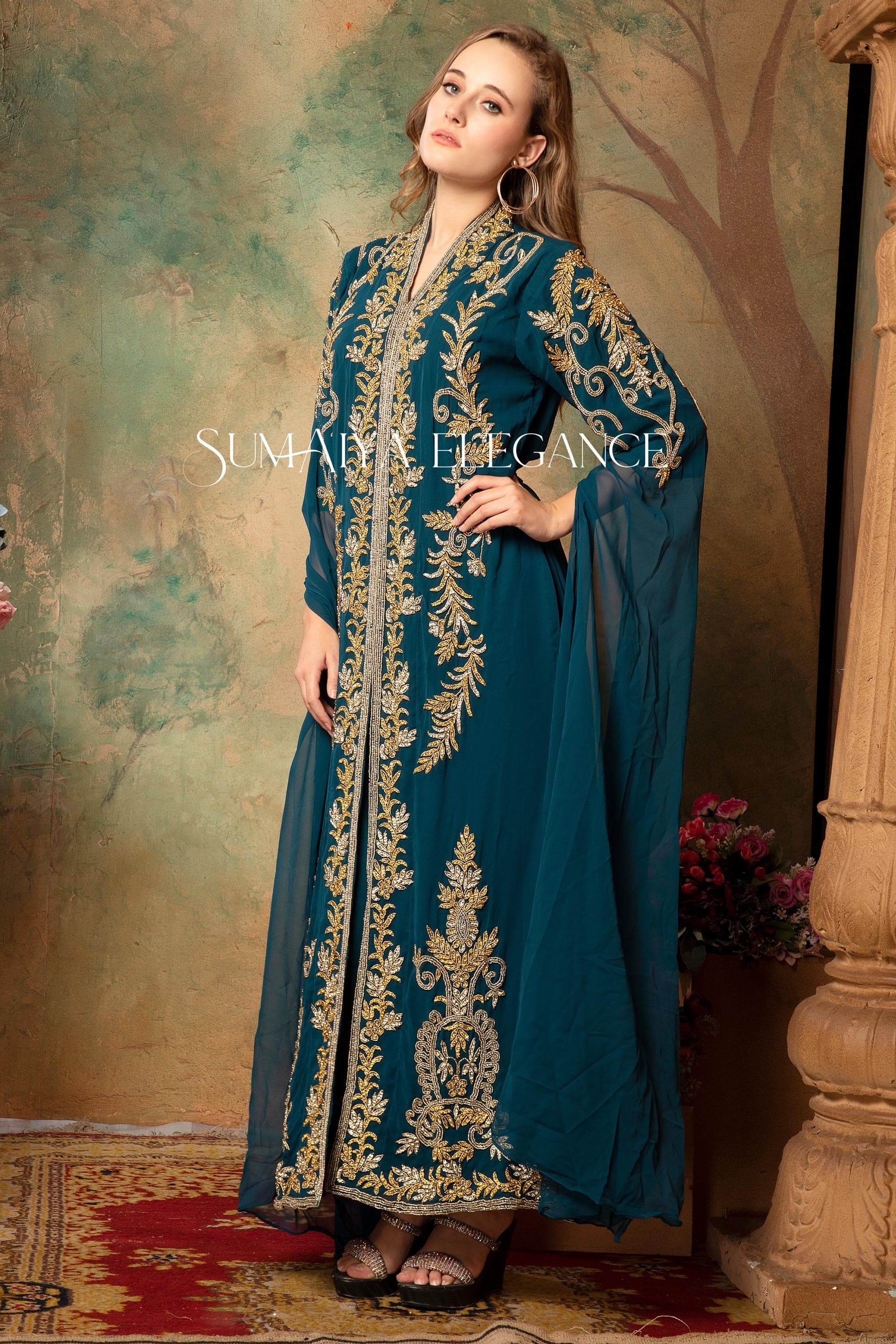 Moroccan Kaftan Farasha: Arabic Wedding Dress with Head Scarf - image 5