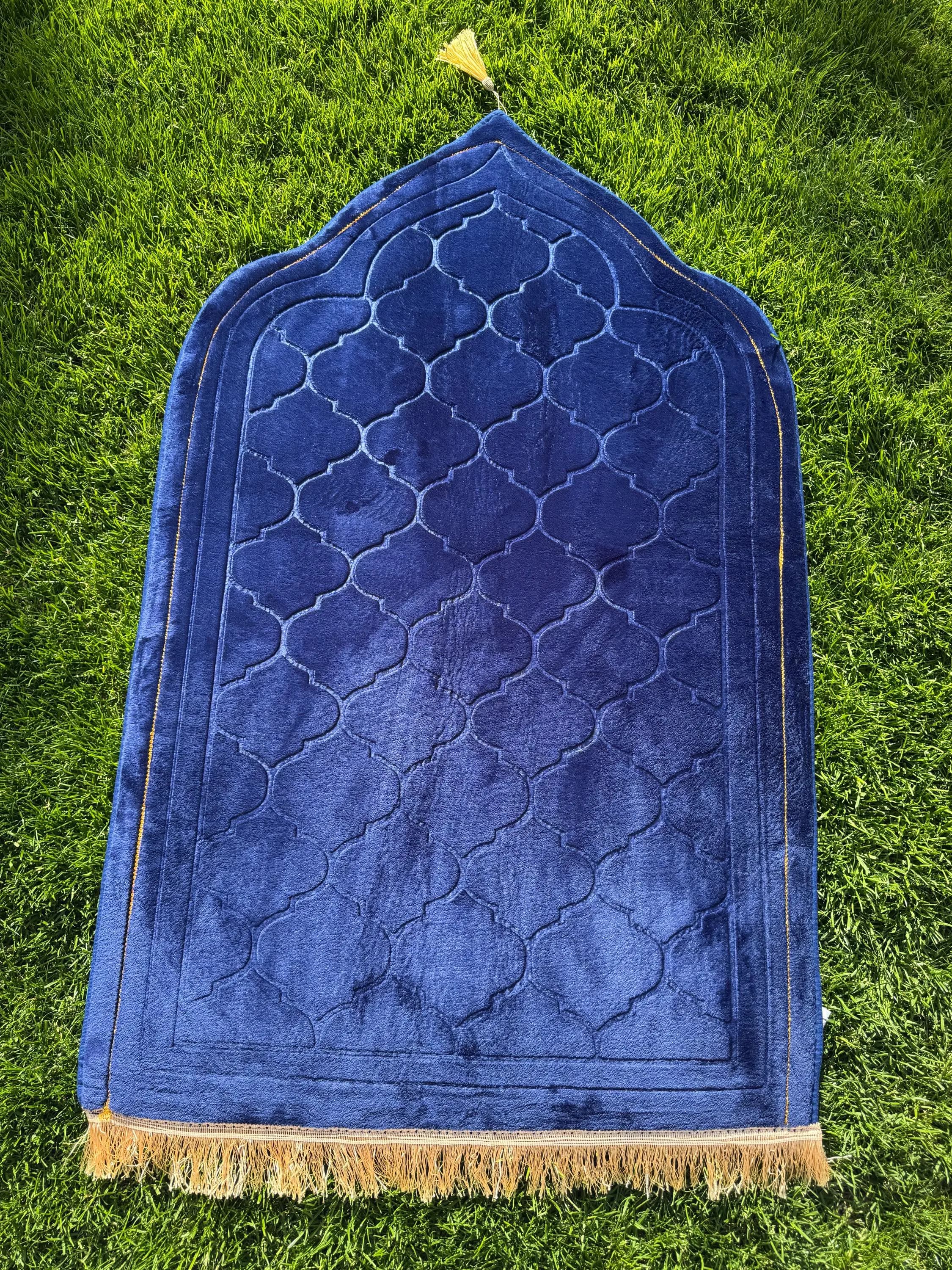 Luxury Padded Velvet Prayer Mat: Golden Edge Embroidery - image 2