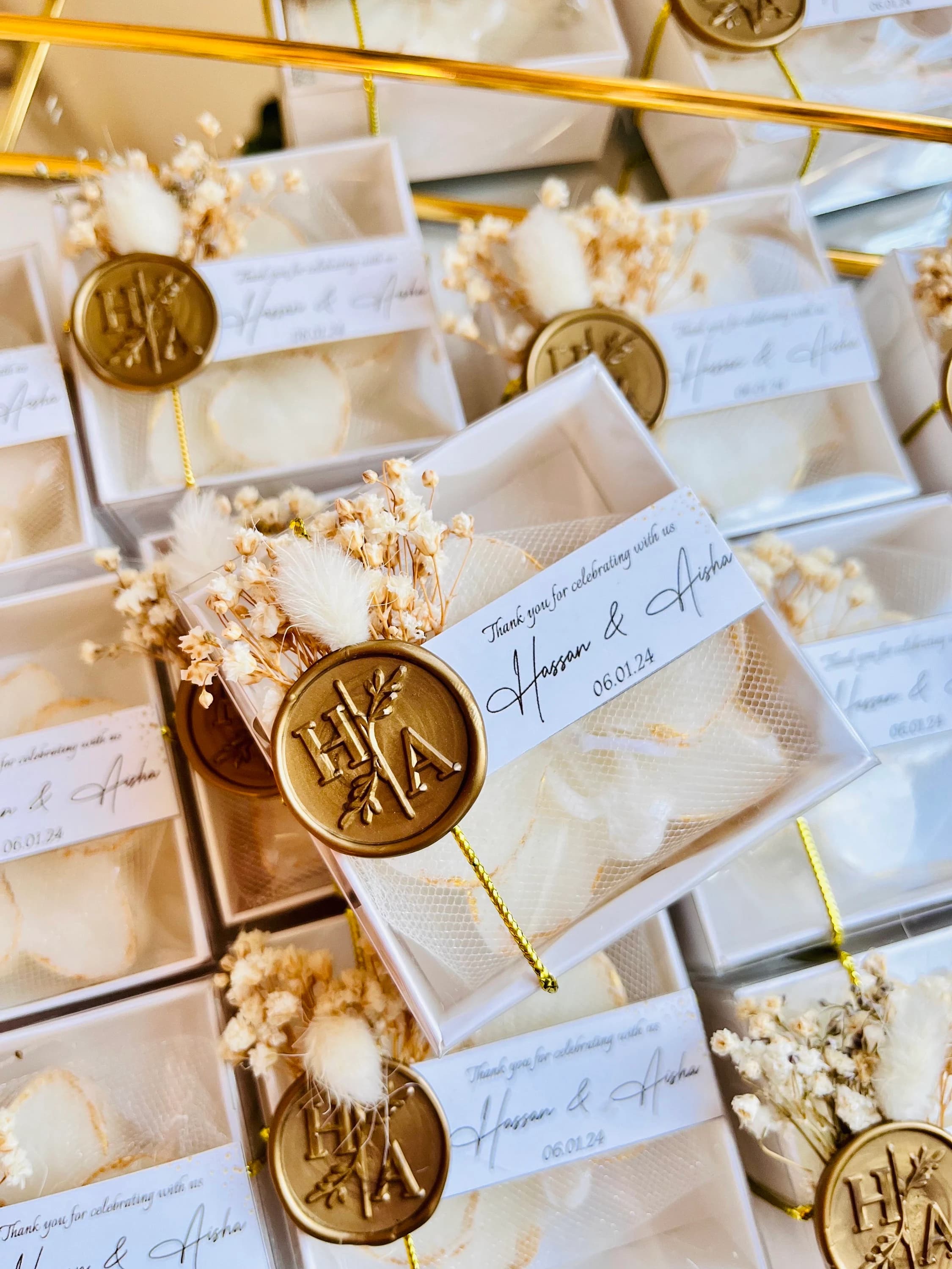 Wedding Candle Favors: Personalized Guest Souveni