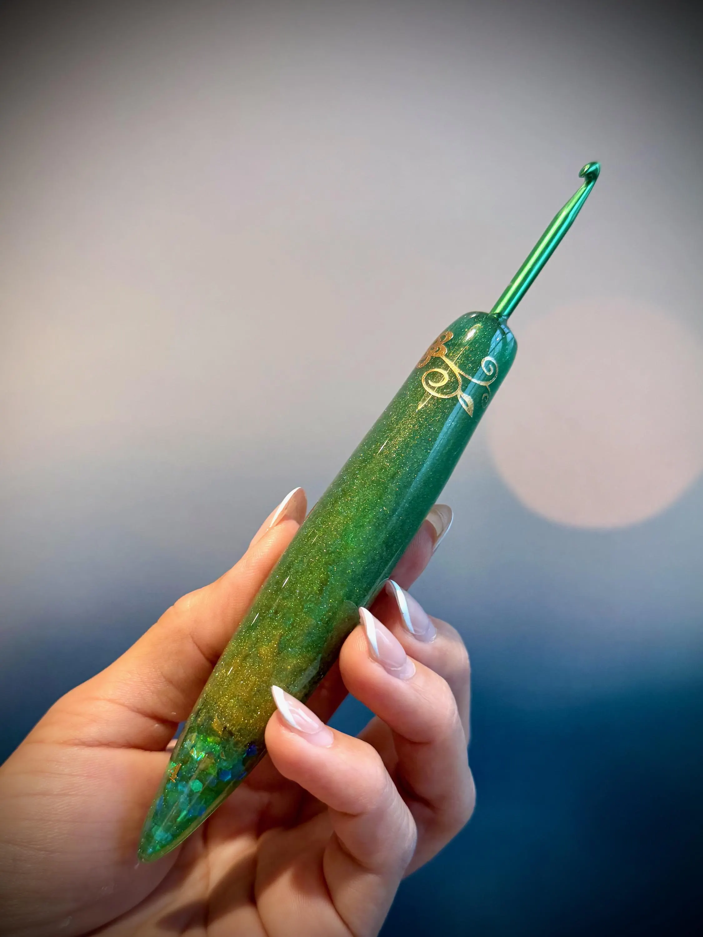 Ready-made Size 4 mm Emerald Green and Gold Crochet Hook - image 4