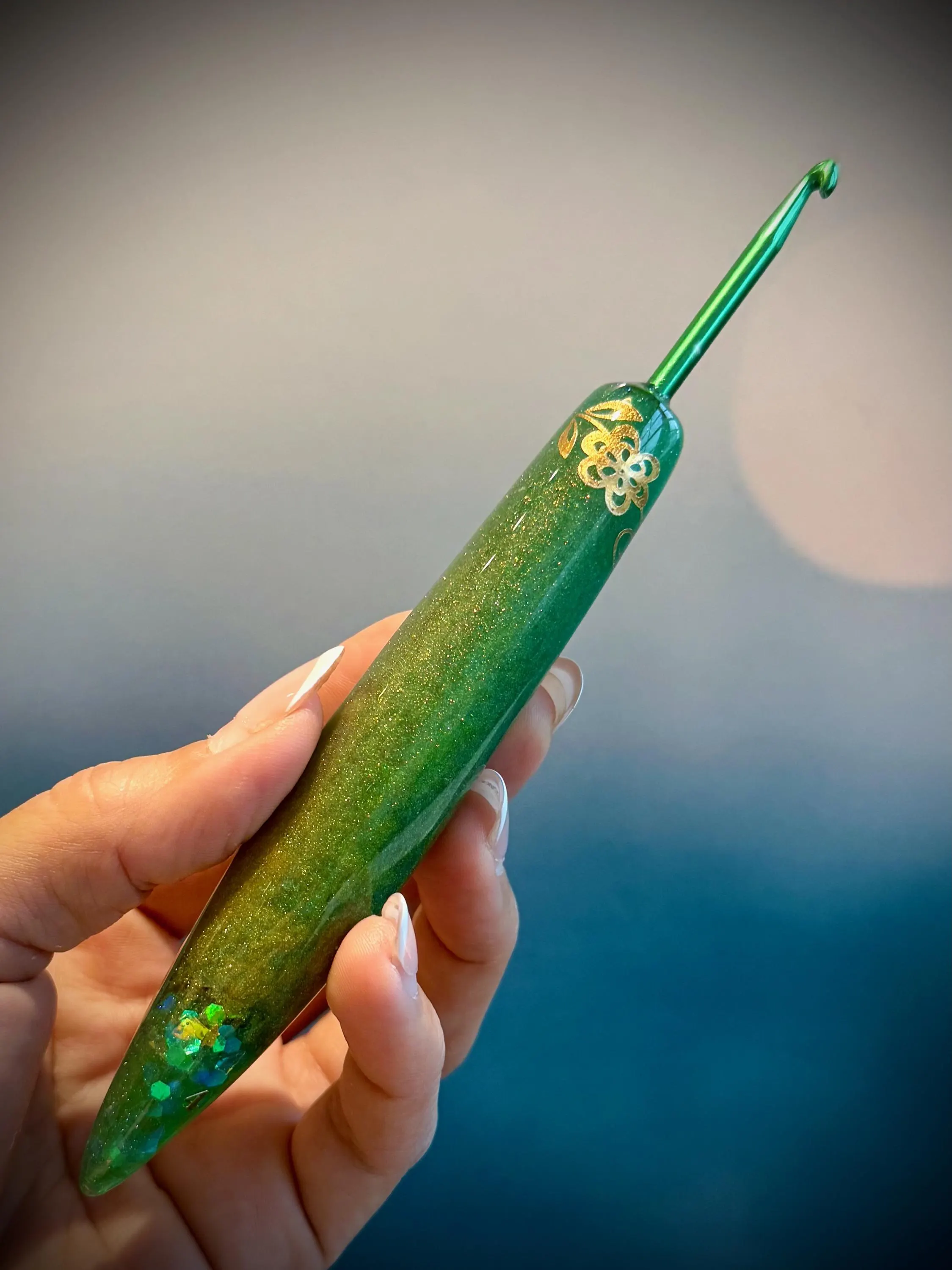 Ready-made Size 4 mm Emerald Green and Gold Crochet Hook - image 3