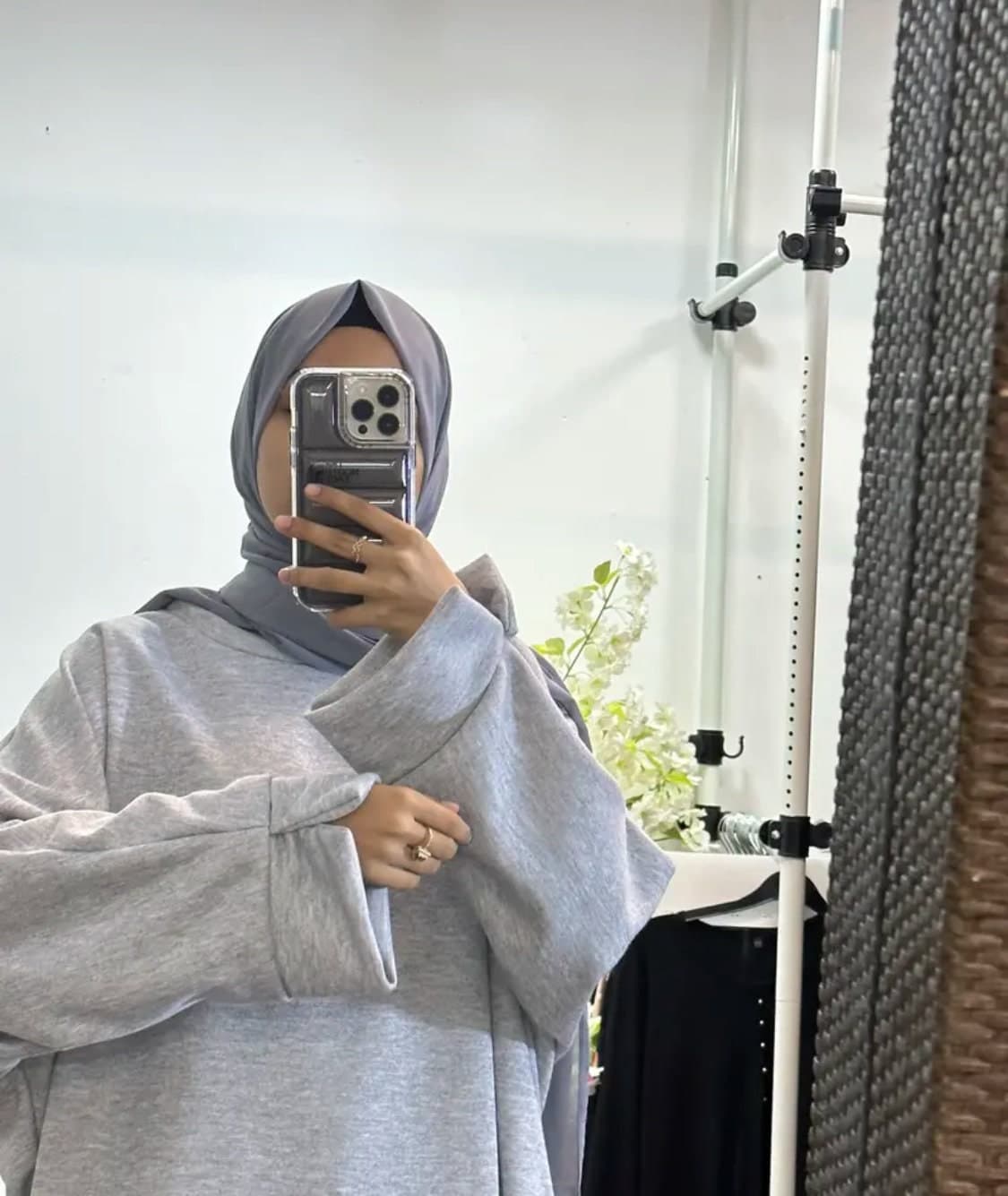 free size batwing slit sleeve style winter abaya - image 3