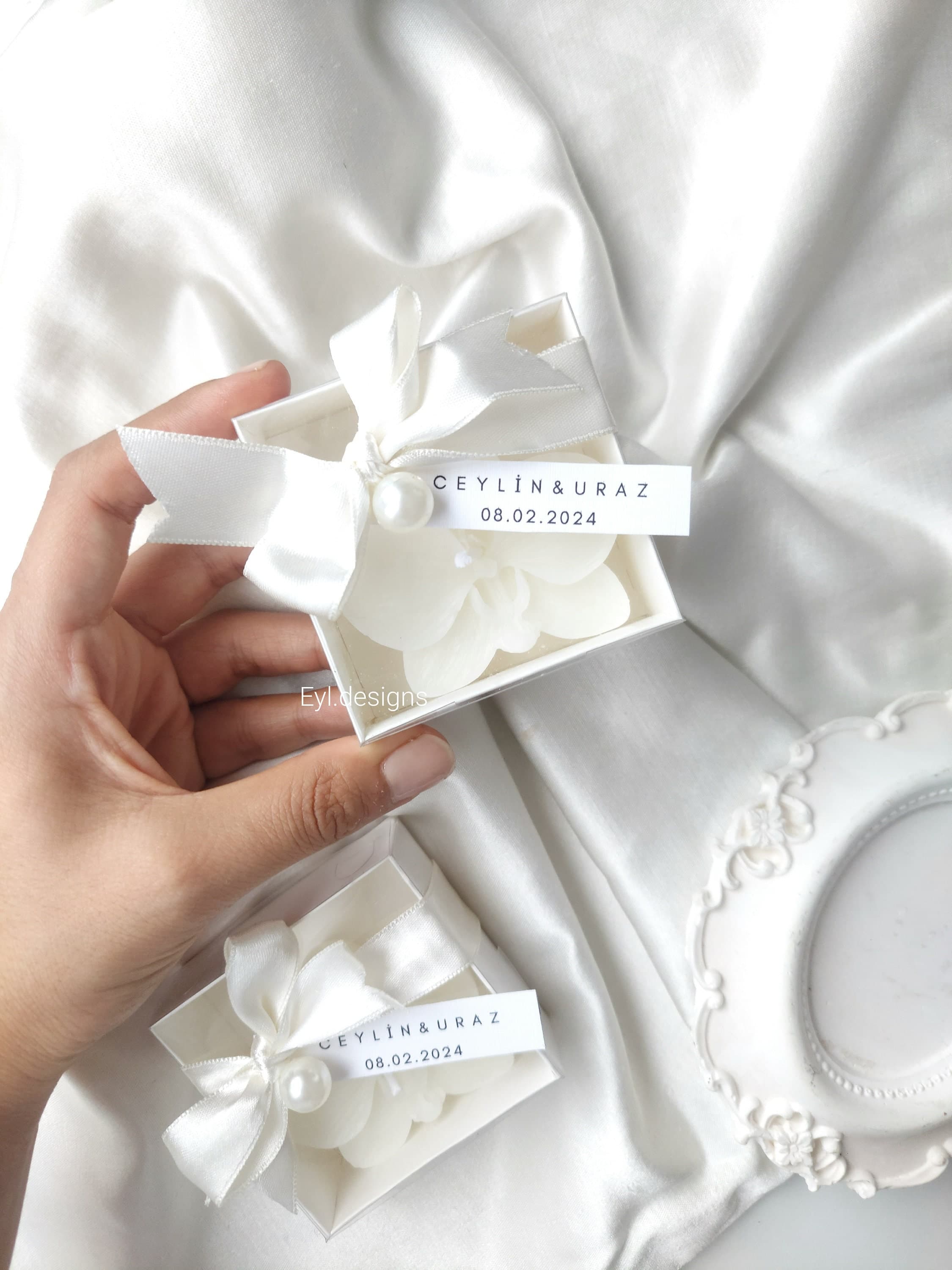 Magnets Gift , Wedding Favors, Engagement Gift,Wedding candle gift , luxury candle  ,Custom Wedding Favor,Bulk Wedding FavorEpoxy Gift,