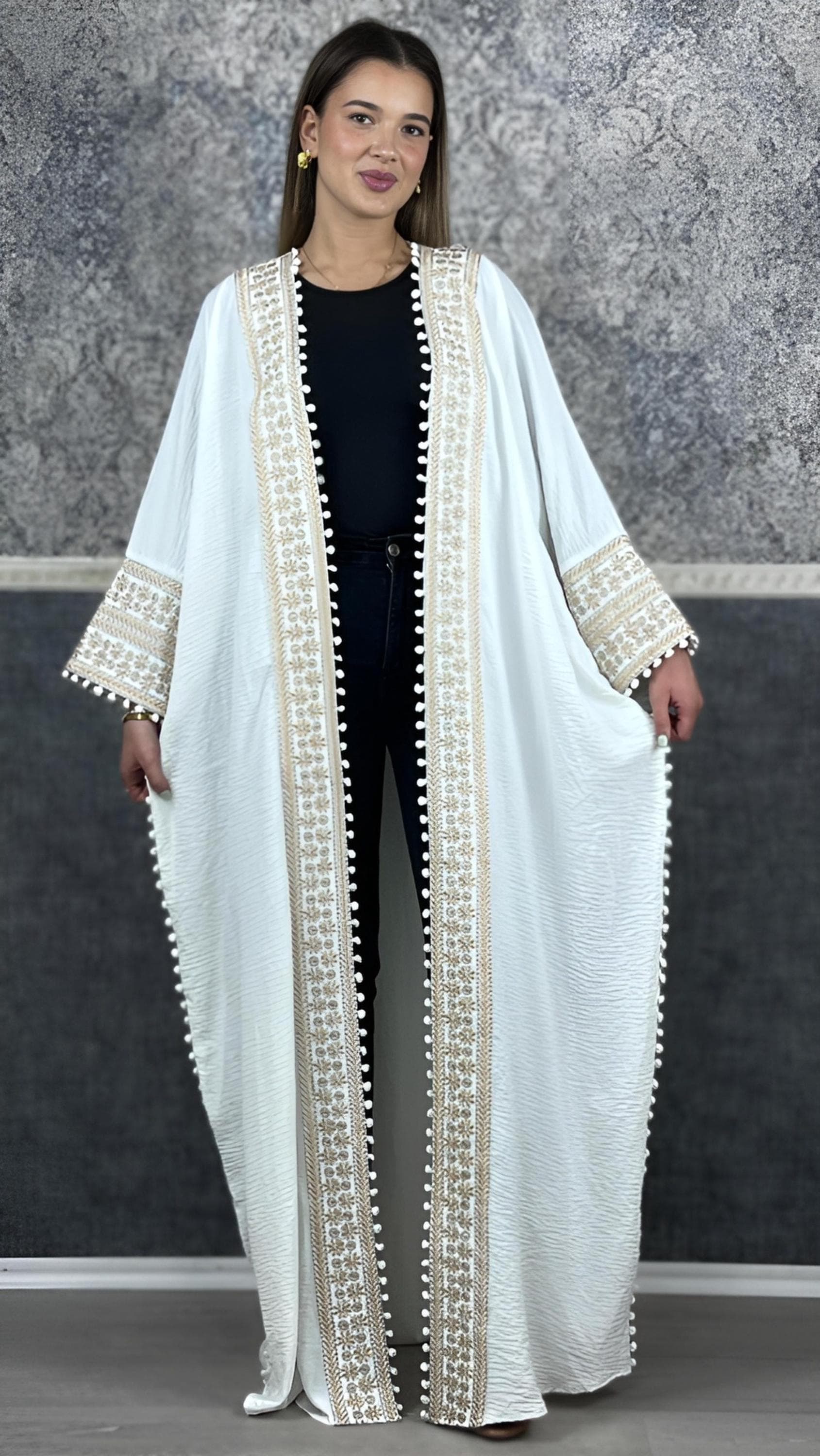 Bisht kleine Blume, weiß, mit Stickerei in Gold/Silber, Ramadan Abaya, Kaftan Frauen, Hennakleid, Kimono - image 4