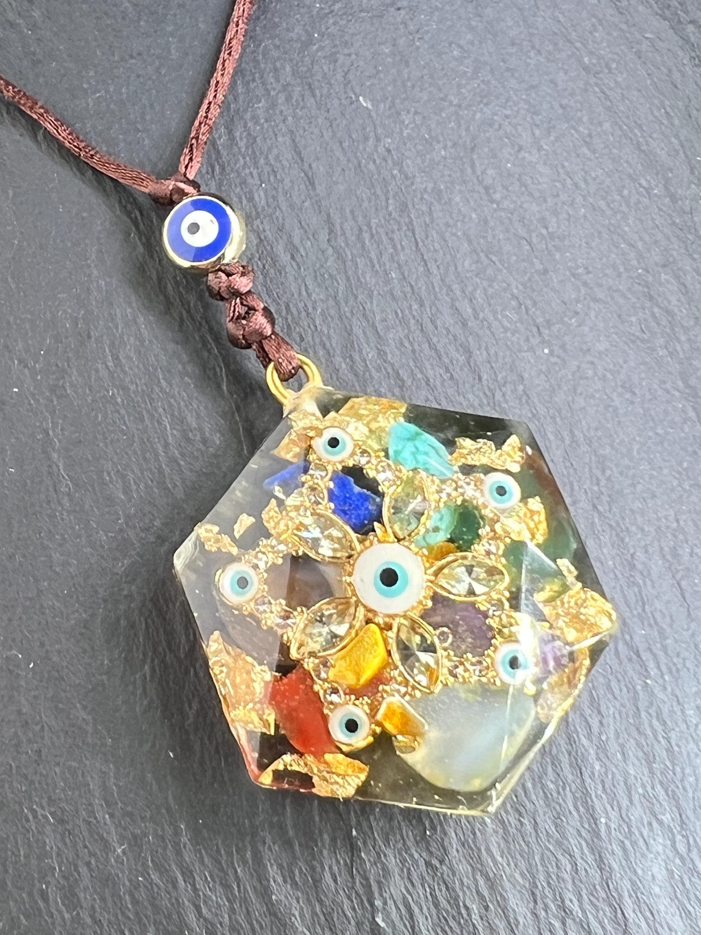 Resin, 7 chakras, evil eye protection, pentagon Star, Suryani, asyrian traditional amulet, 7 chakras gemstones, healing energy