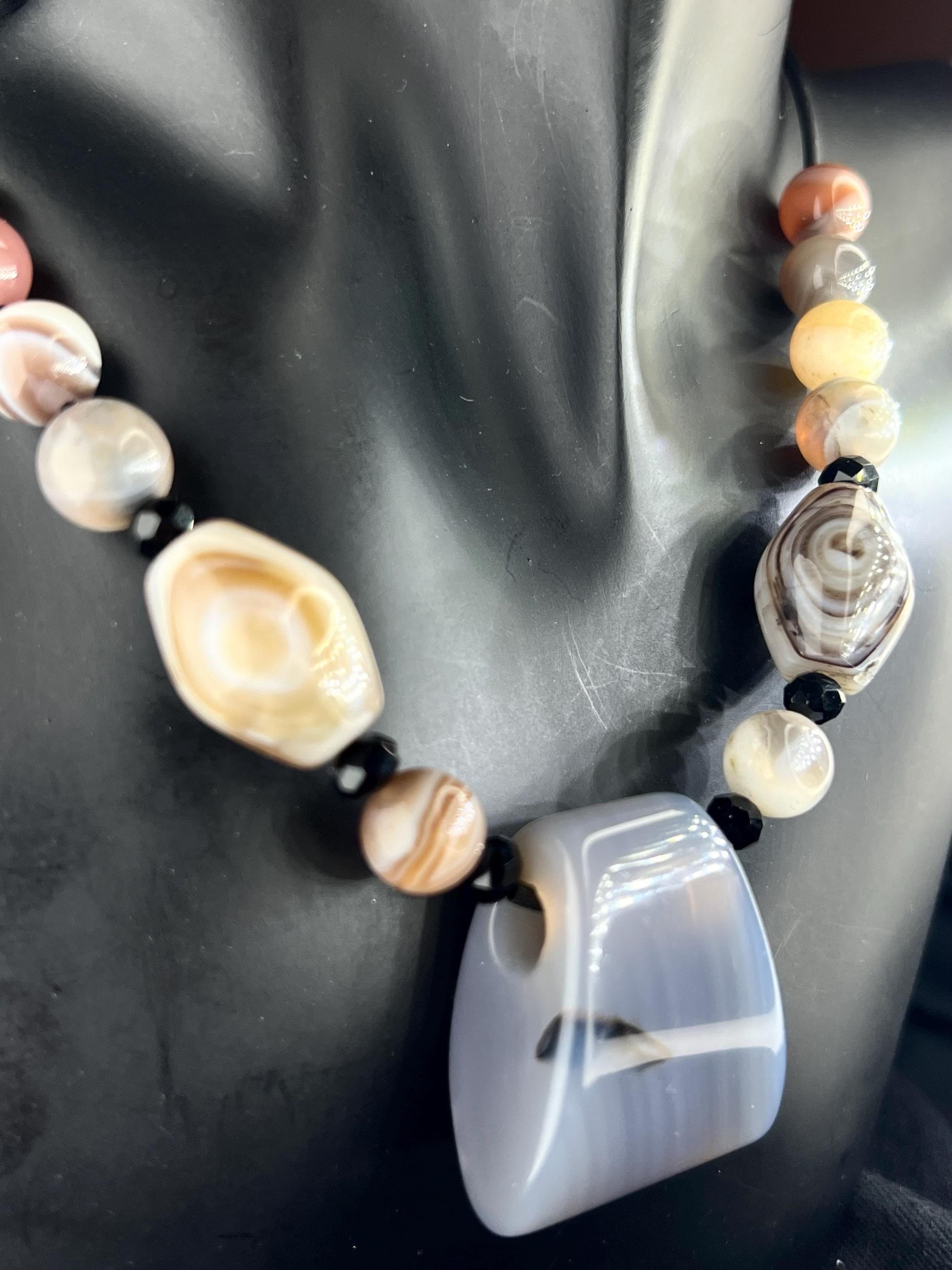 sulaimnani agate botswana grey natural stone healing energy gift schmuck achat evil eye protector