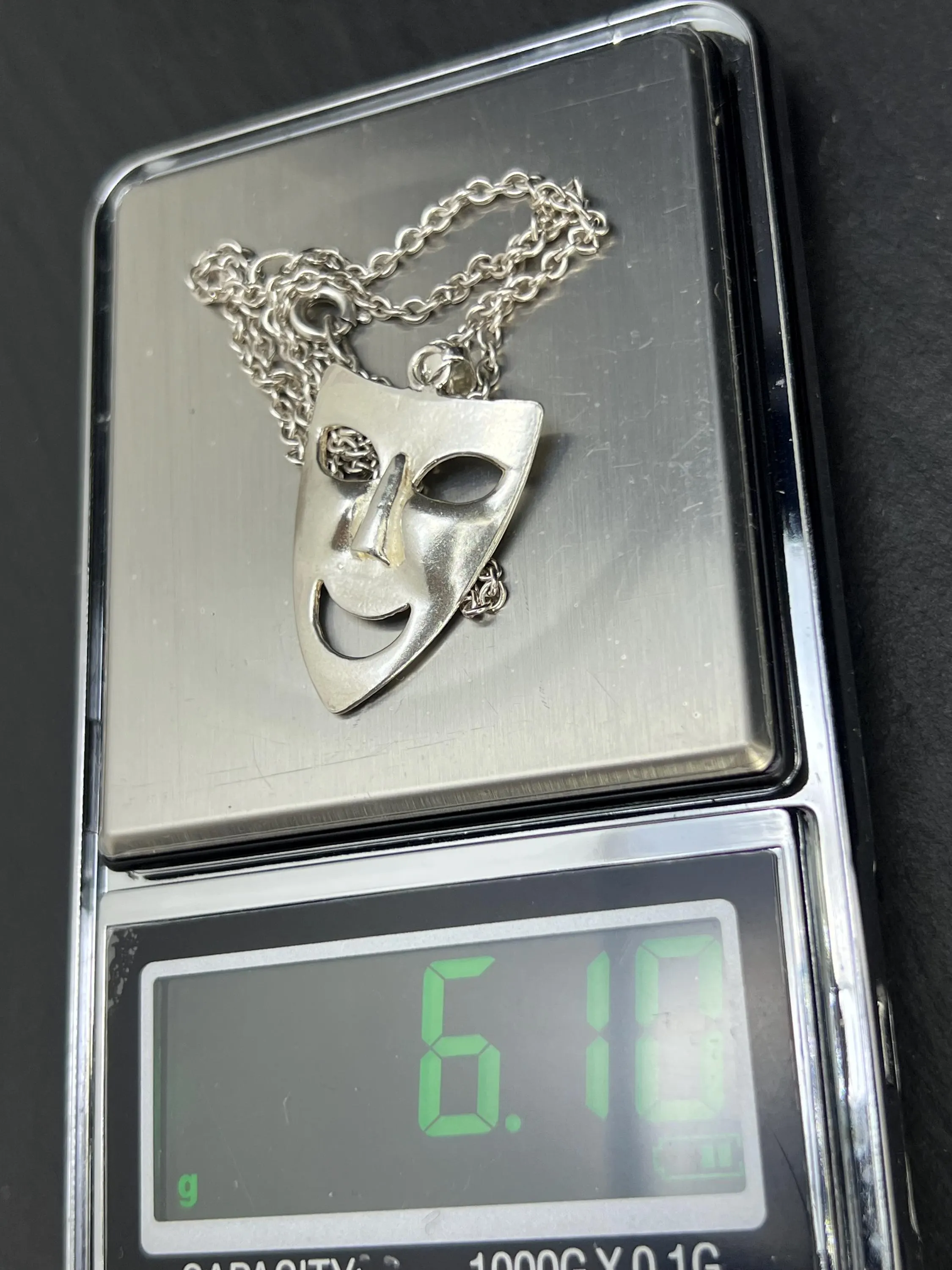 Mask Pendant, Comedy Mask Necklace, Vintage 925 Sterling Silber, artistic tribal ethnic African Happy Face Style.