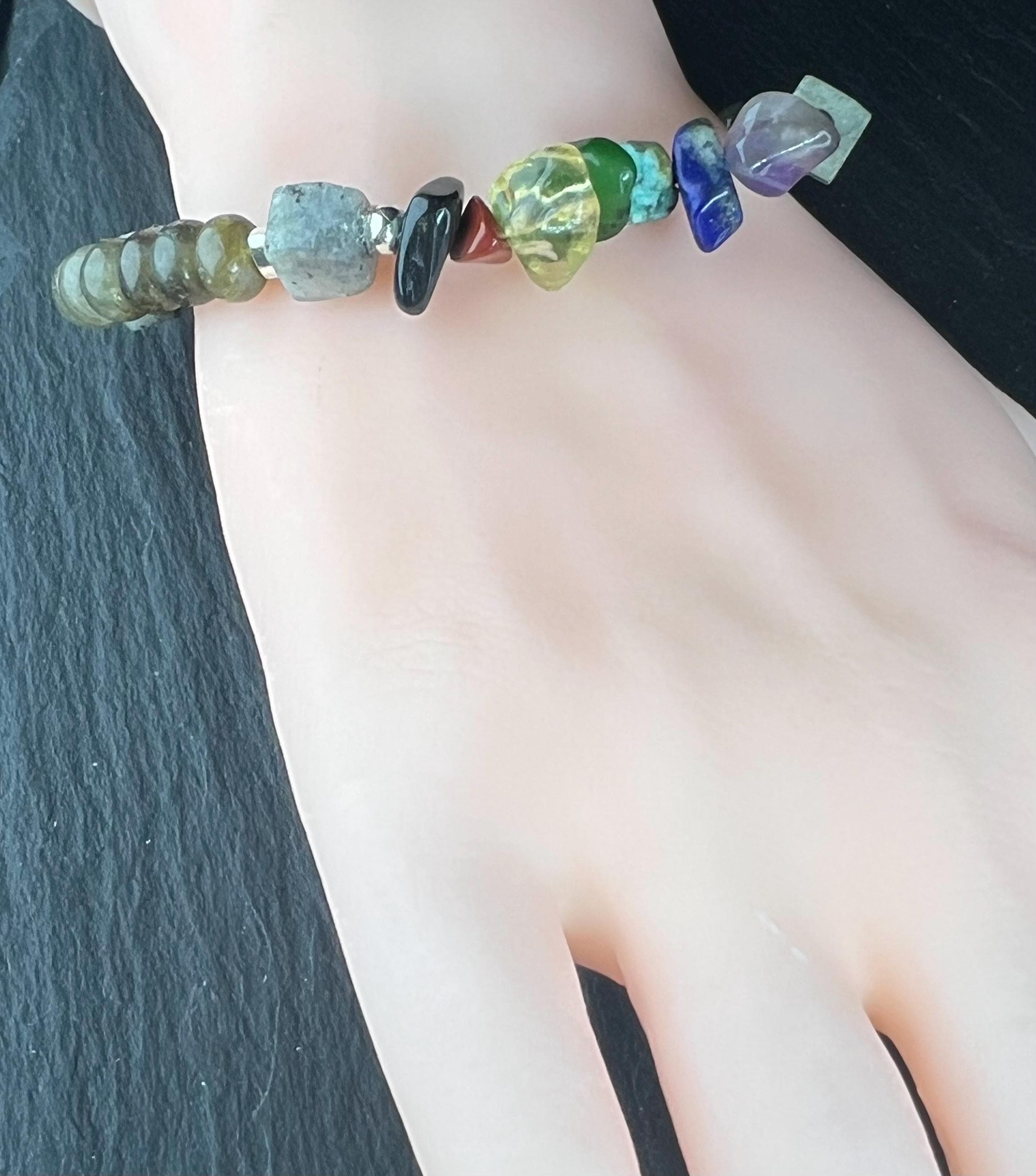 Handmade 7 Chakras Bracelet, natural Labradorite gemstones, chakras healing energy, elastic bracelet, 925 silver beads