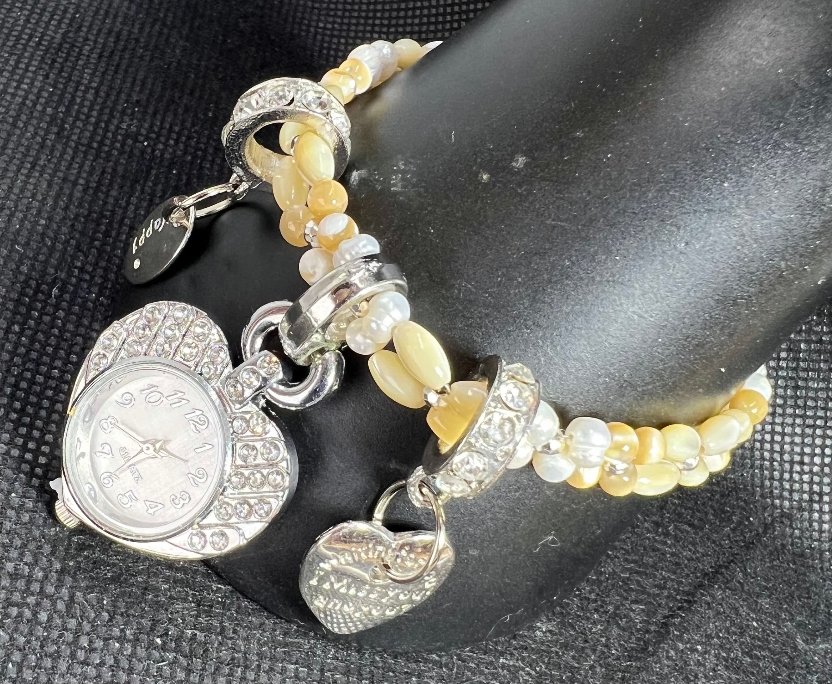 mother of pearls and pearls gemstones watch bracelet edelsteine Uhrchen watch strap