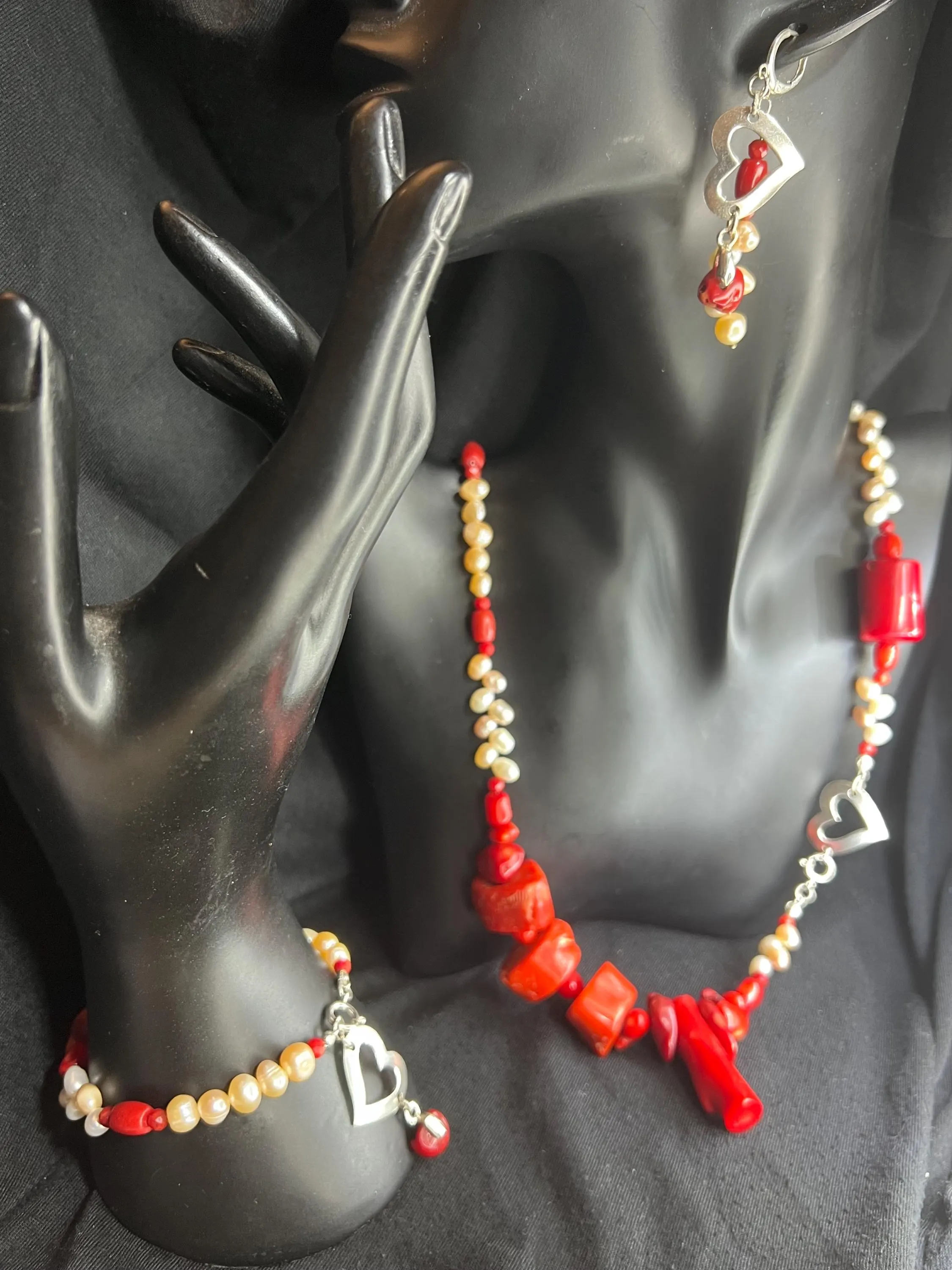 White and red Set, Necklace, Bracelet & Earring, natural Pearls and Coral jewellery, 925 Sterling Silver