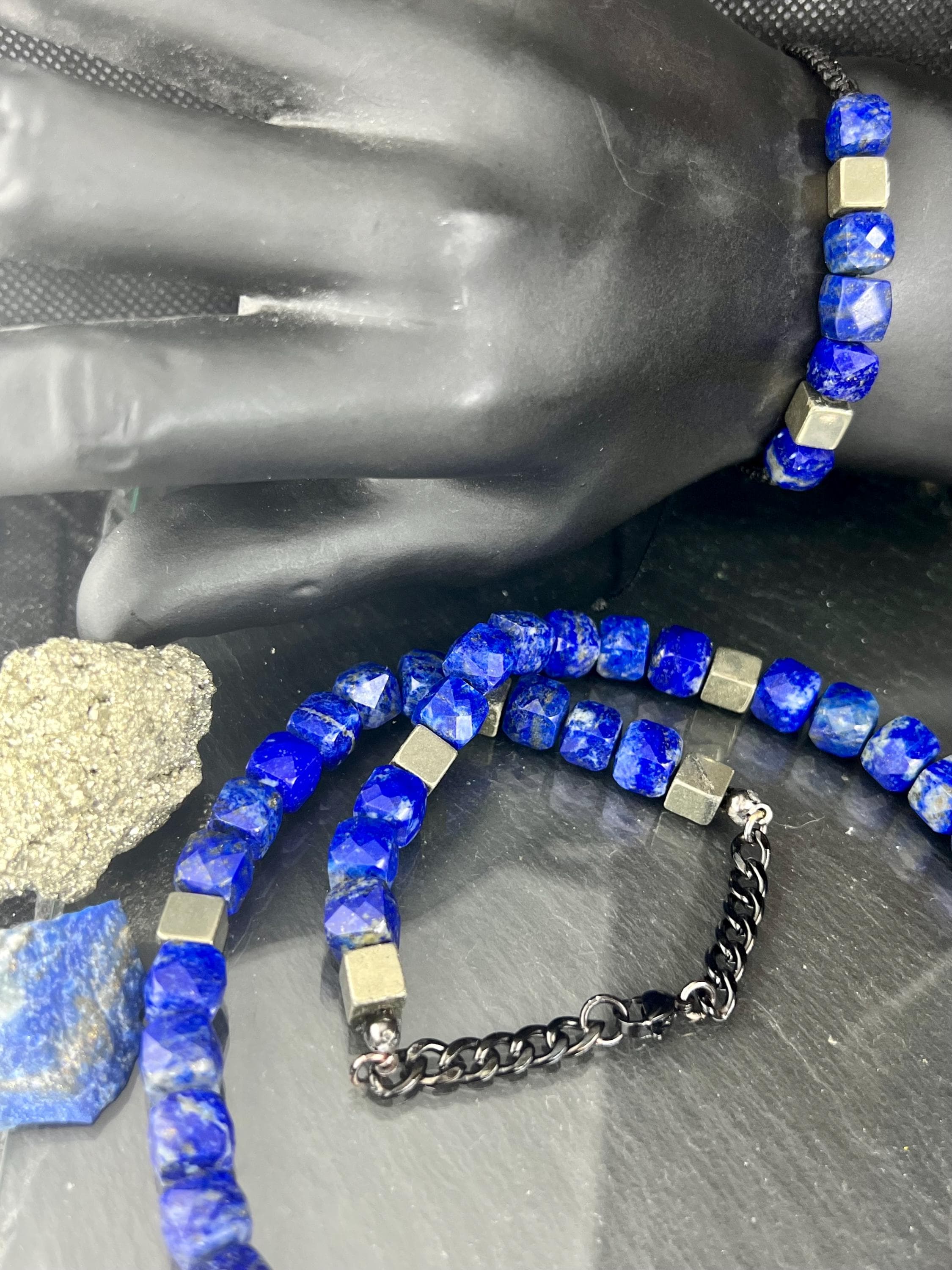 Natürliches Lapislazuli und Pyrit Steine, Unisex Halskette und armband, Dritteaugen und Solar Plexus Chakras, meditation energie.