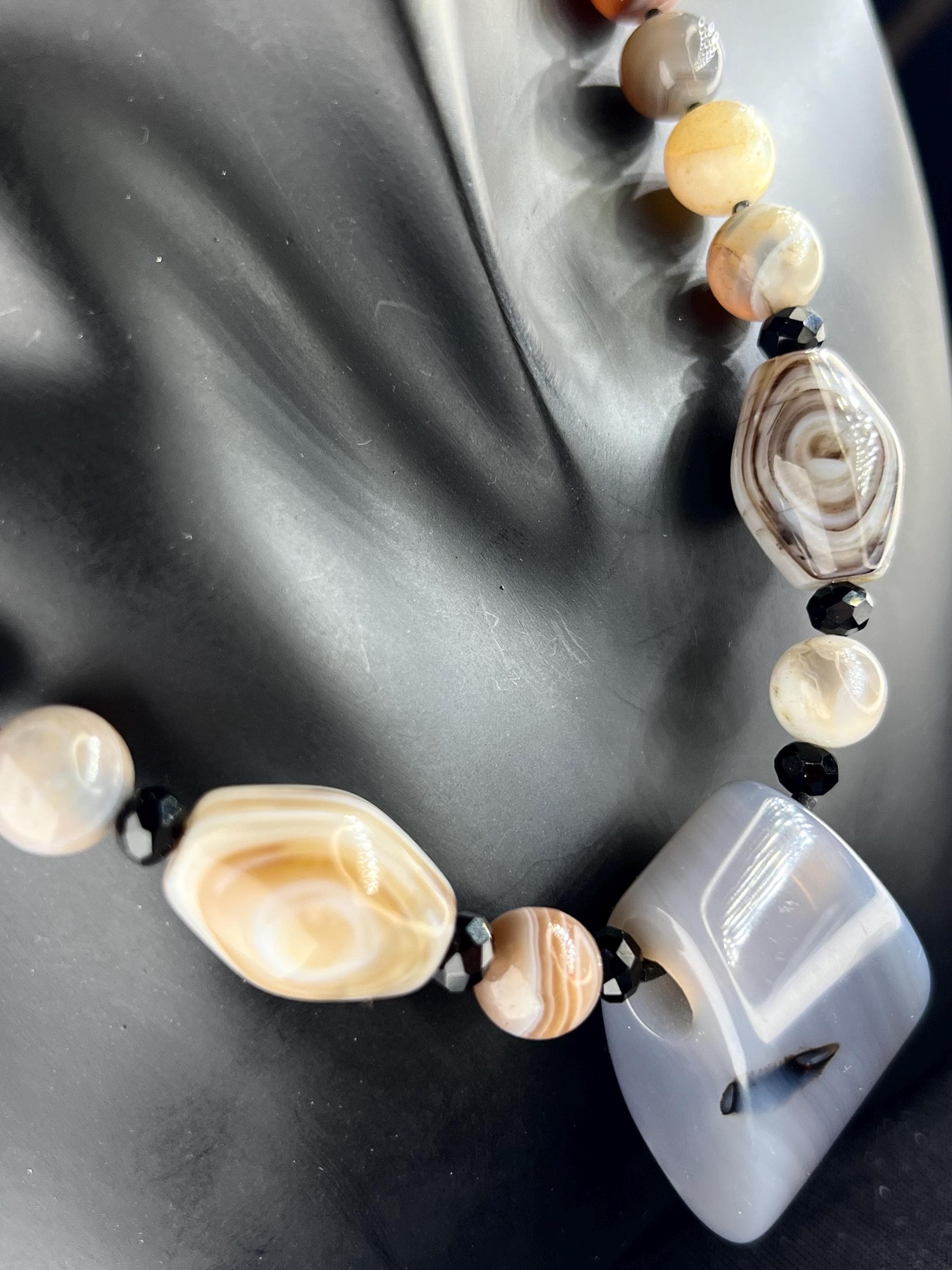 sulaimnani agate botswana grey natural stone healing energy gift schmuck achat evil eye protector